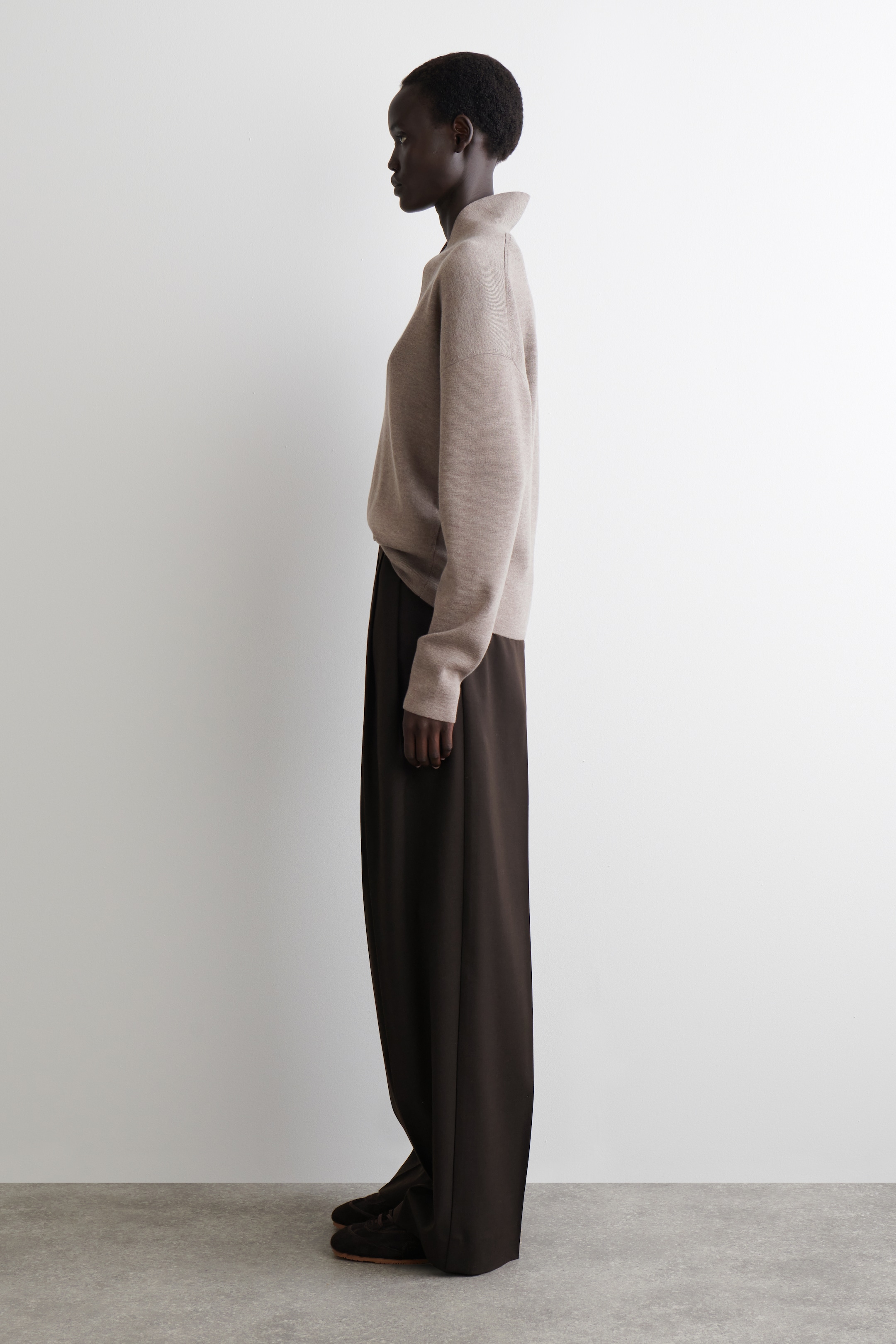 View larger image: DRAPED MERINO WOOL V-NECK JUMPER - MOLE MÉLANGE - Ladies | H&M GB 3