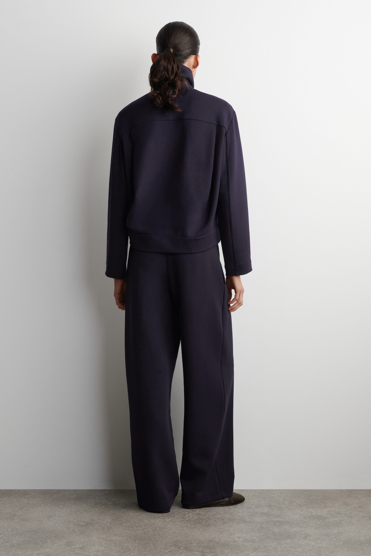 SCUBA BARREL-LEG JOGGERS — NAVY