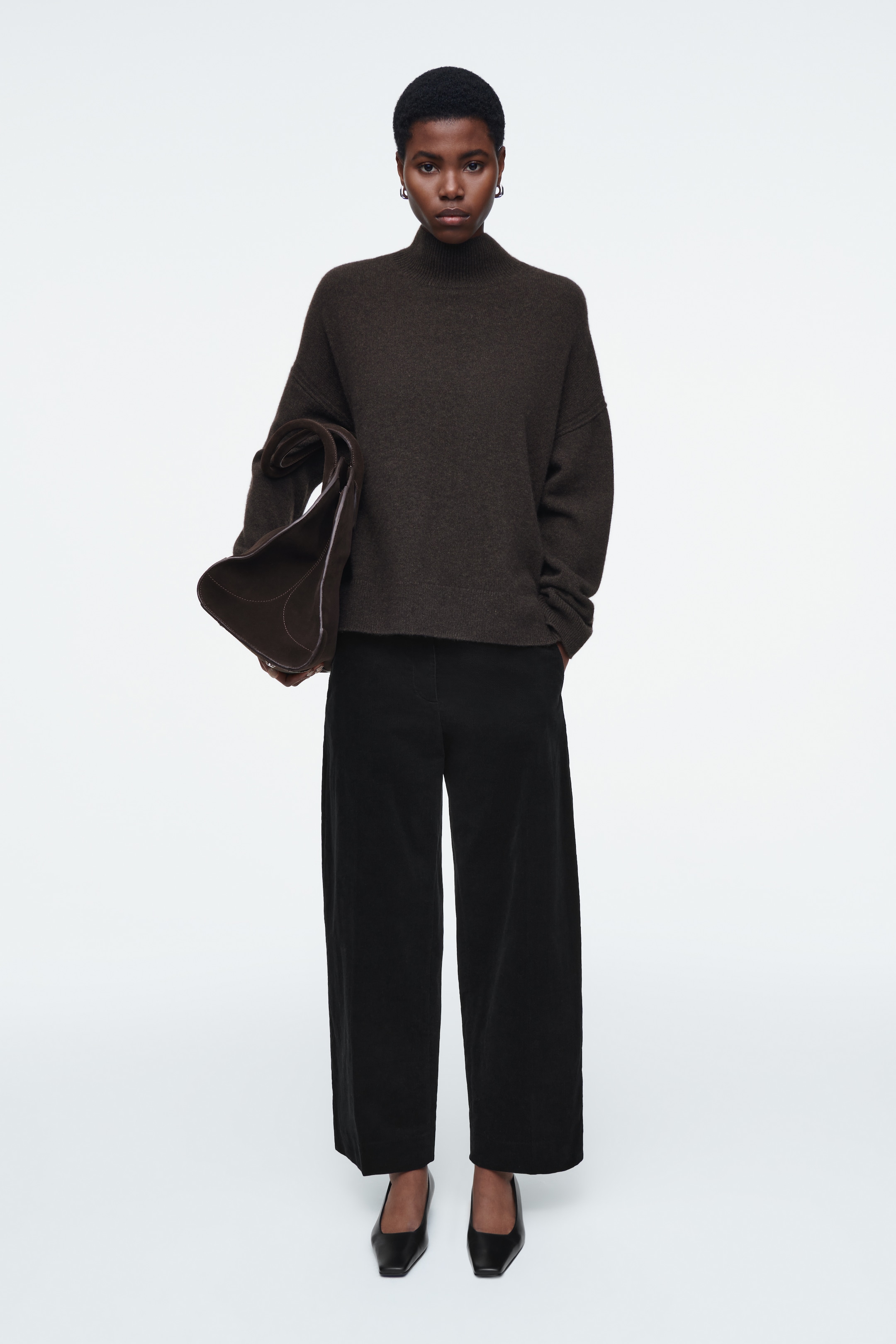 Προβολή μεγαλύτερης εικόνας: CROPPED CORDUROY TROUSERS - BLACK - Ladies | H&M GR 1