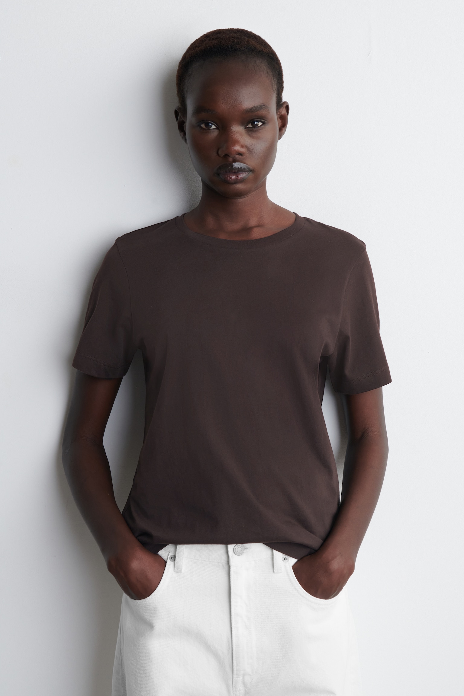 CREW-NECK COTTON T-SHIRT - DARK BROWN/LIGHT-GREY MÉLANGE/NAVY/LIGHT YELLOW/DARK KHAKI/WHITE / STRIPED/BLACK/LIGHT BLUE/WHITE/GREY MÉLANGE