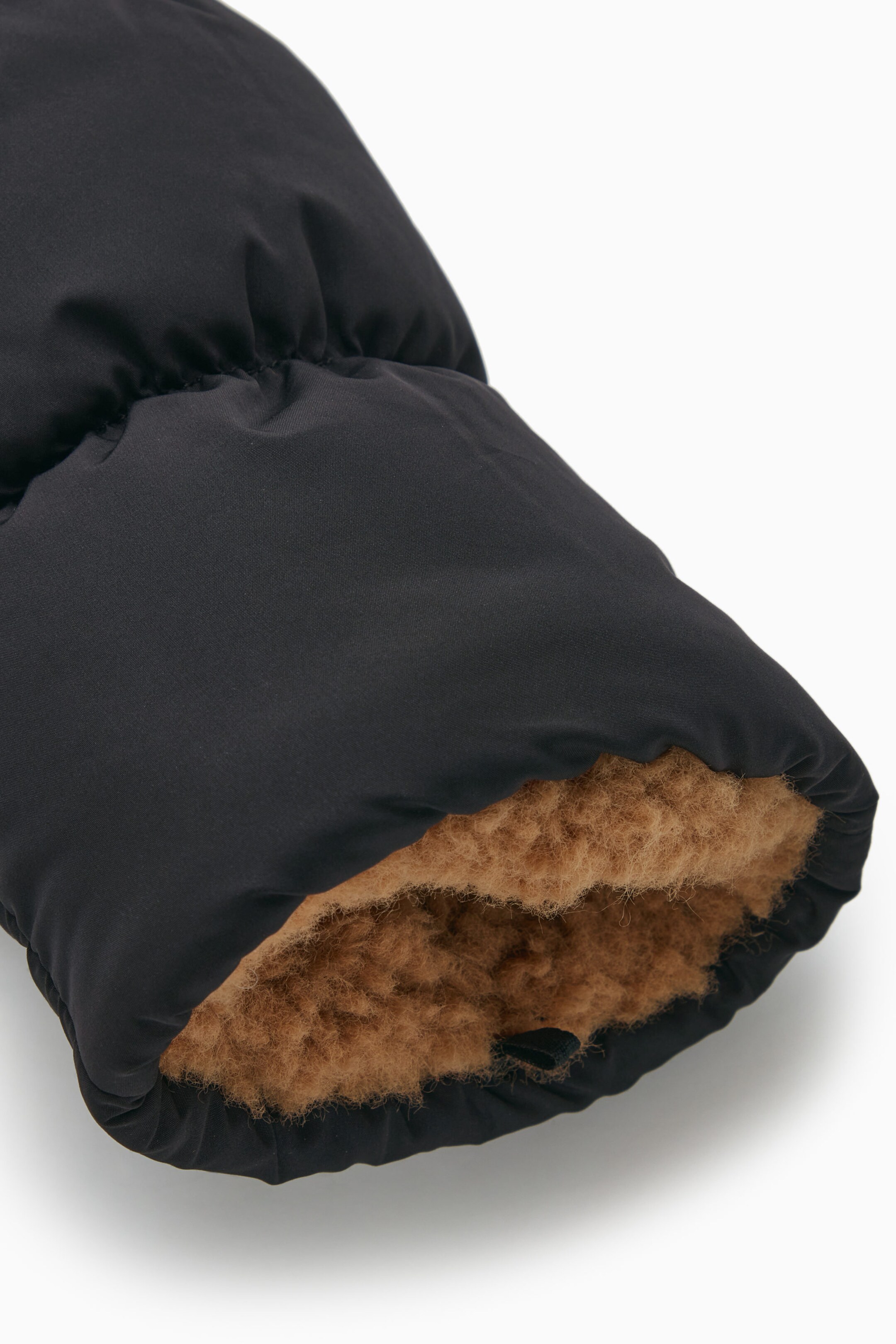 StillMedia/DescriptiveDetail