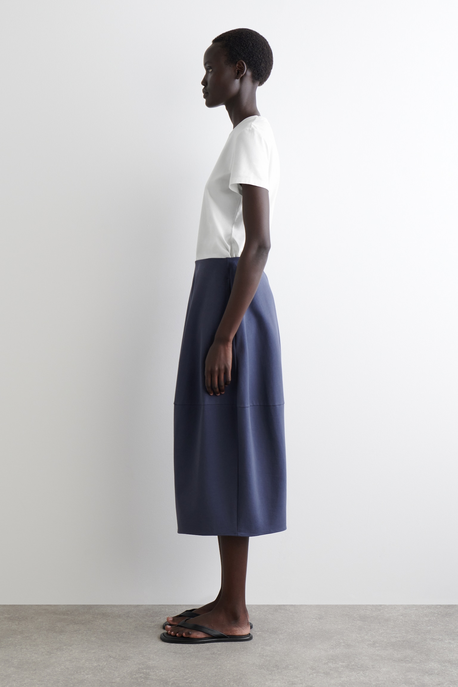 GONNA MIDI IN COTONE DALLA LINEA ARROTONDATA - BLU NAVY/NERO - 5