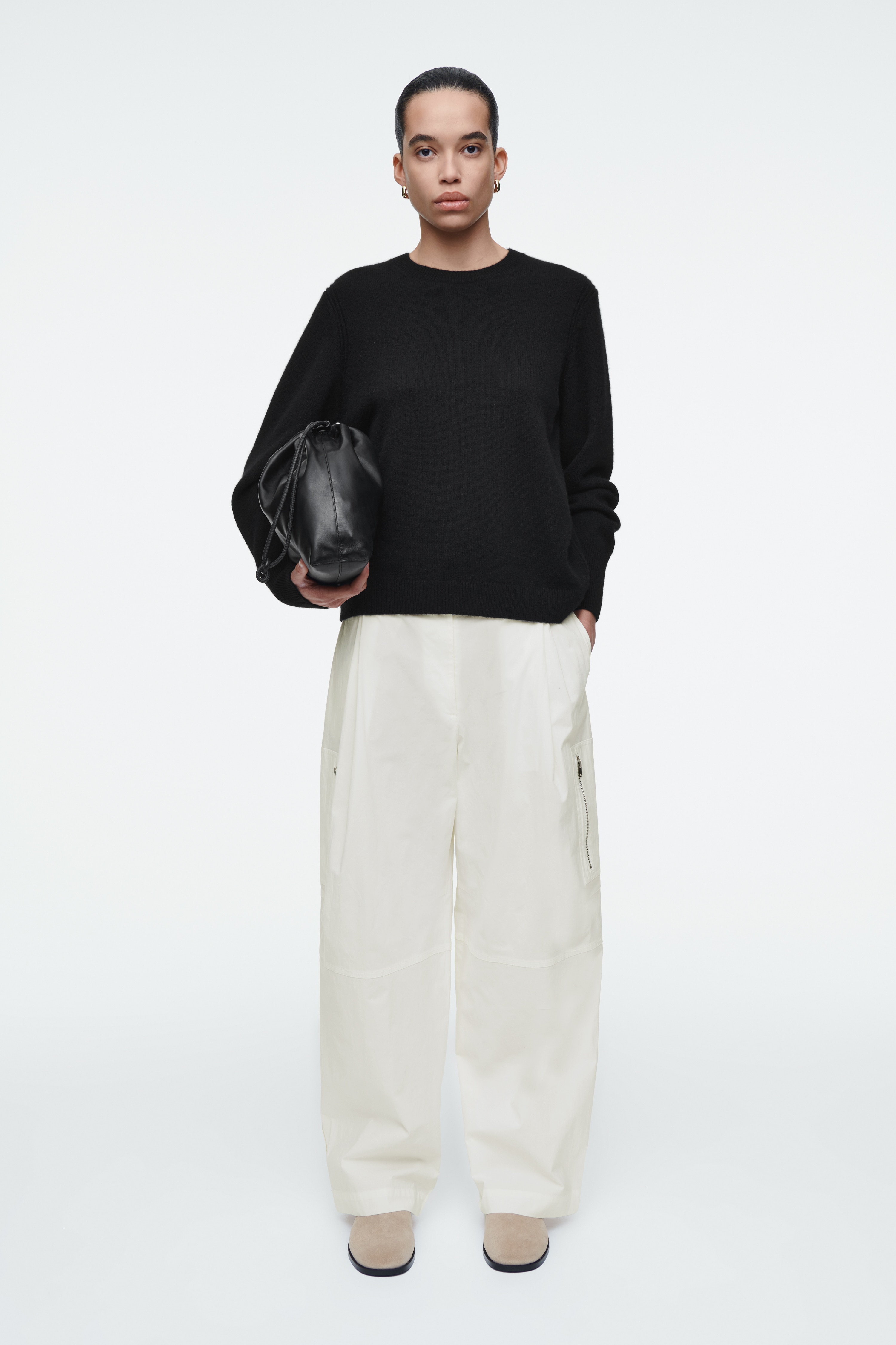 Praktické kalhoty typu cargo s širokými nohavicemi - Krémová