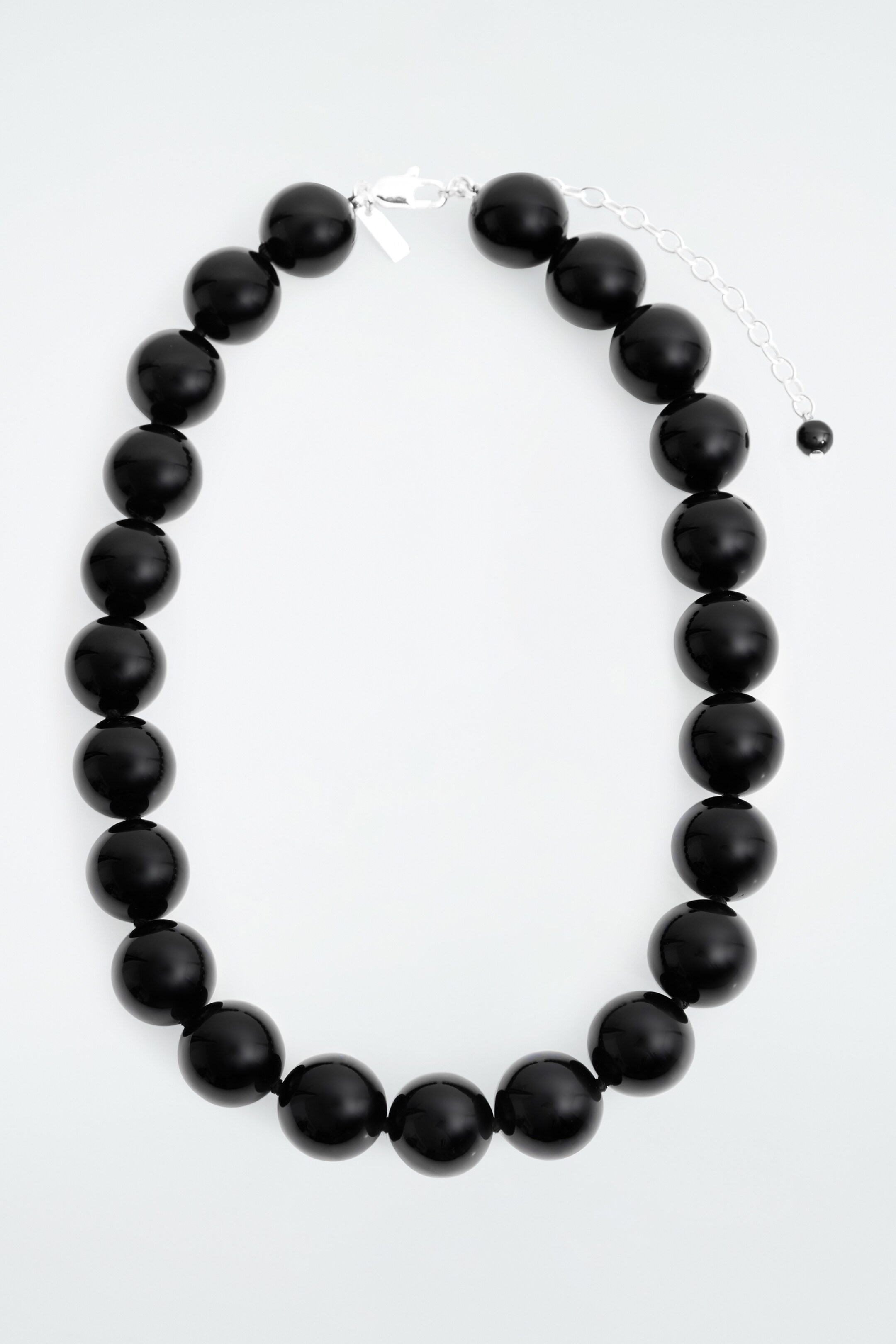 Größeres Bild ansehen: KETTE MIT ONYX-PERLEN - SCHWARZ - Ladies | H&M DE 1