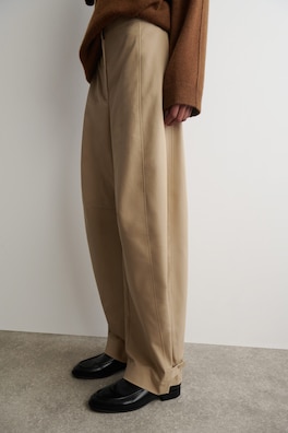 UTILITY BARREL-LEG TROUSERS — BEIGE 2