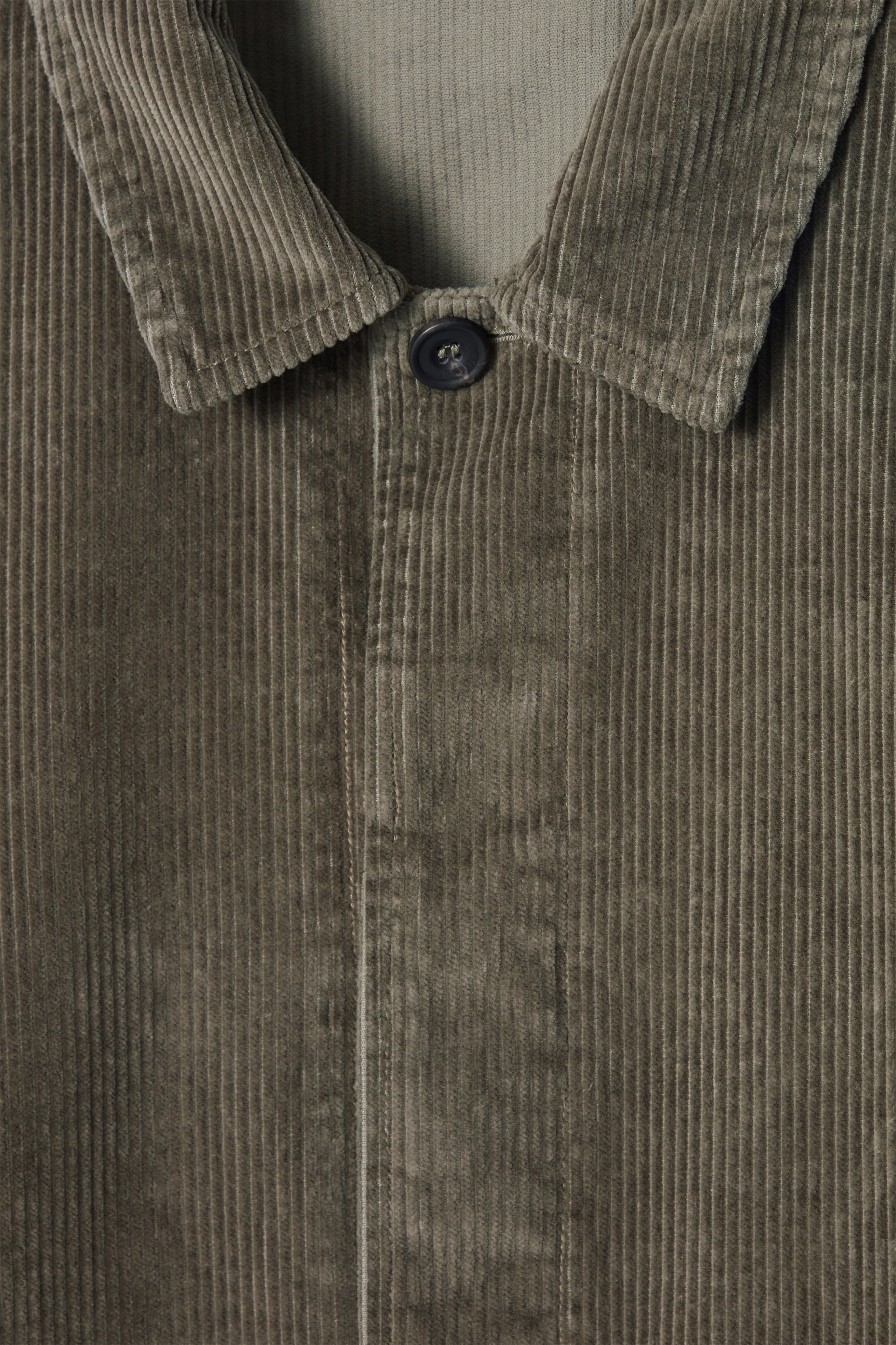 Ingrandisci l'immagine: RELAXED COTTON-CORDUROY OVERSHIRT - DARK KHAKI - UOMO | H&M CH 8