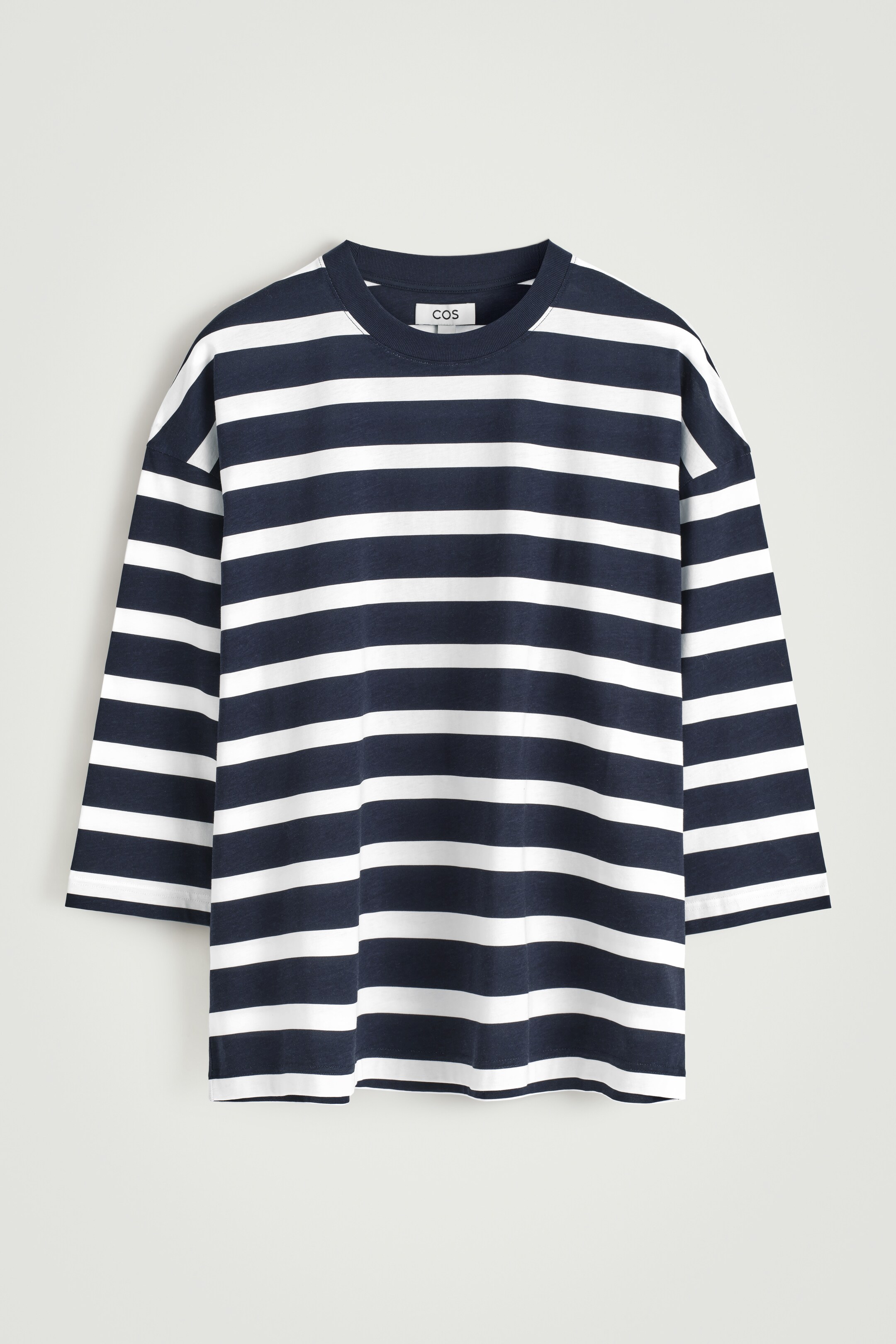 View larger image: OVERSIZED 3/4 SLEEVE T-SHIRT - NAVY / WHITE / STRIPED - Men | H&M GB 6