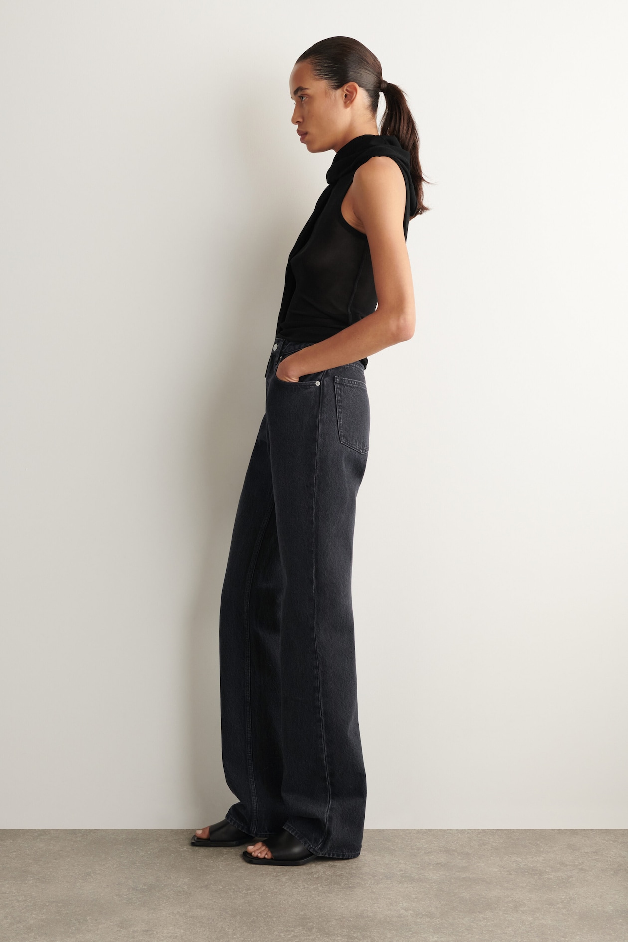 VALLEY BOOTCUT JEANS — BLACK