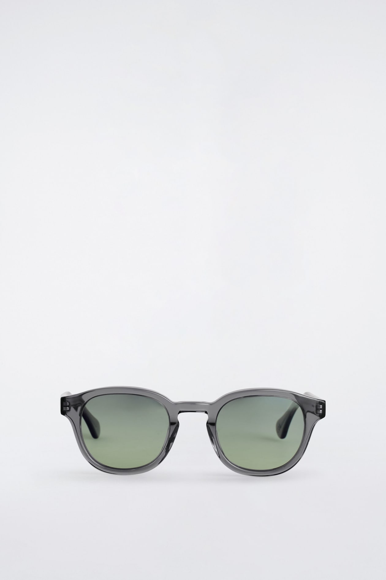 D-FRAME SUNGLASSES — GRAPHITE