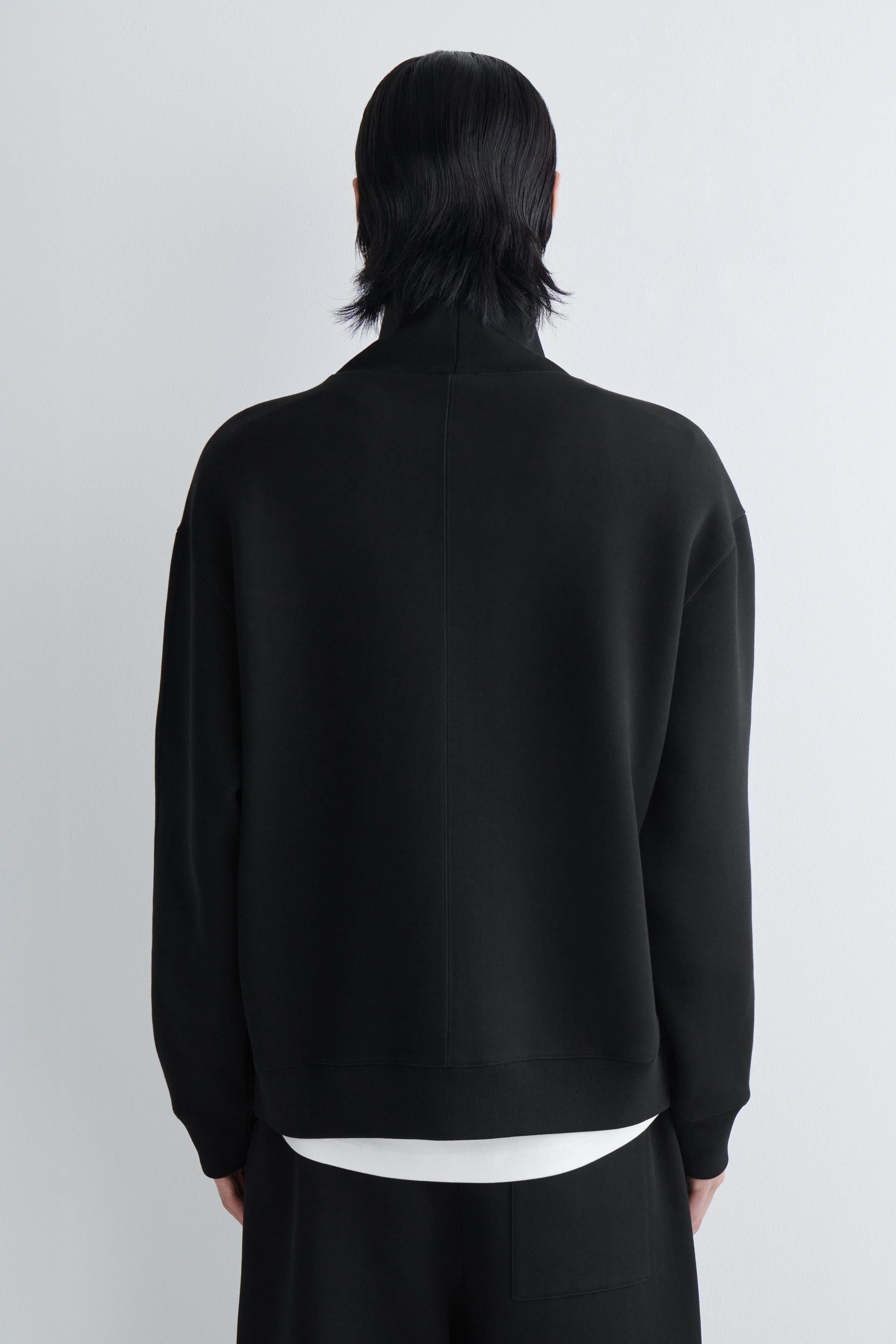 SCUBA FUNNEL-NECK SWEATSHIRT - BLACK | COS
