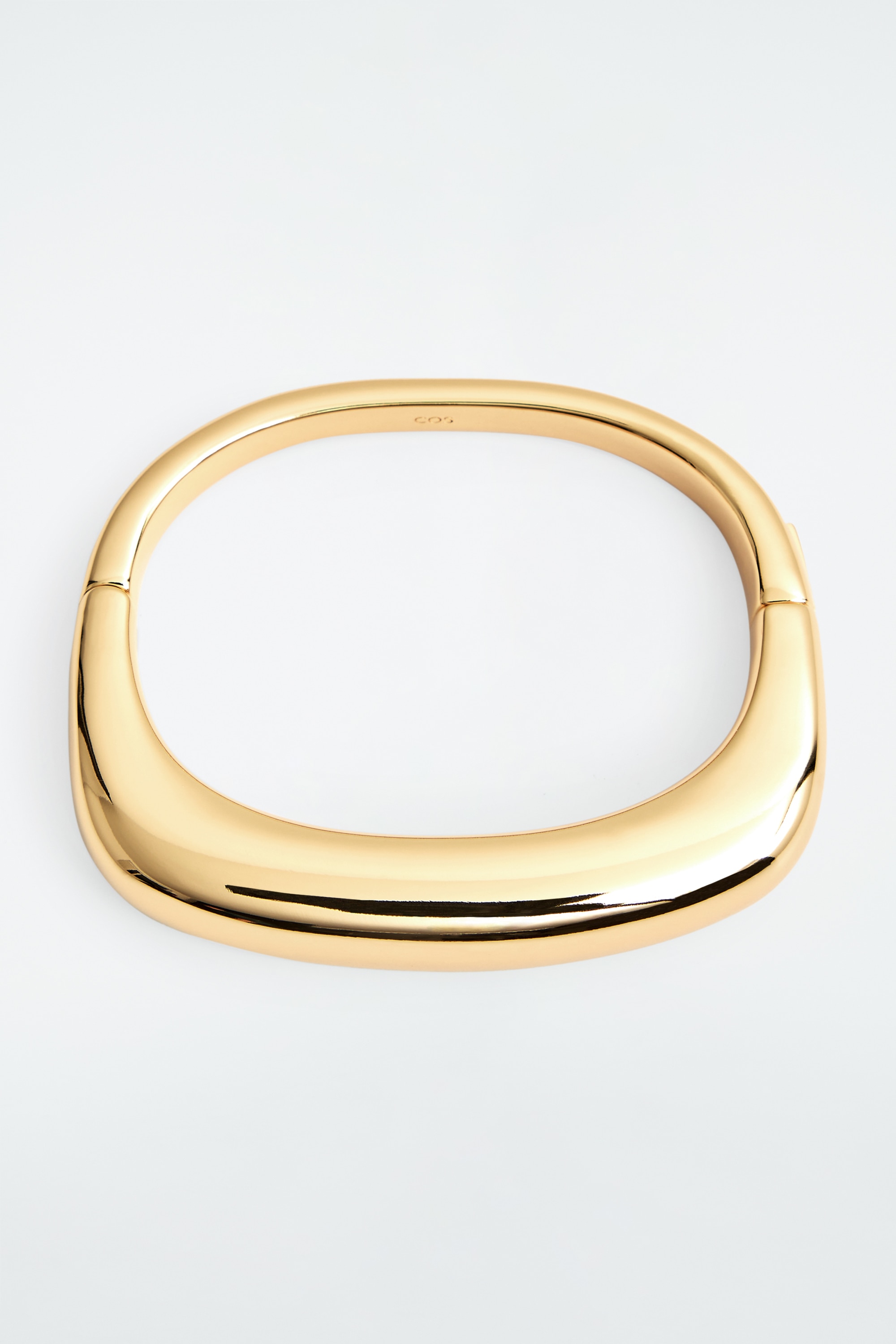 CHUNKY HINGED BANGLE - GOLD