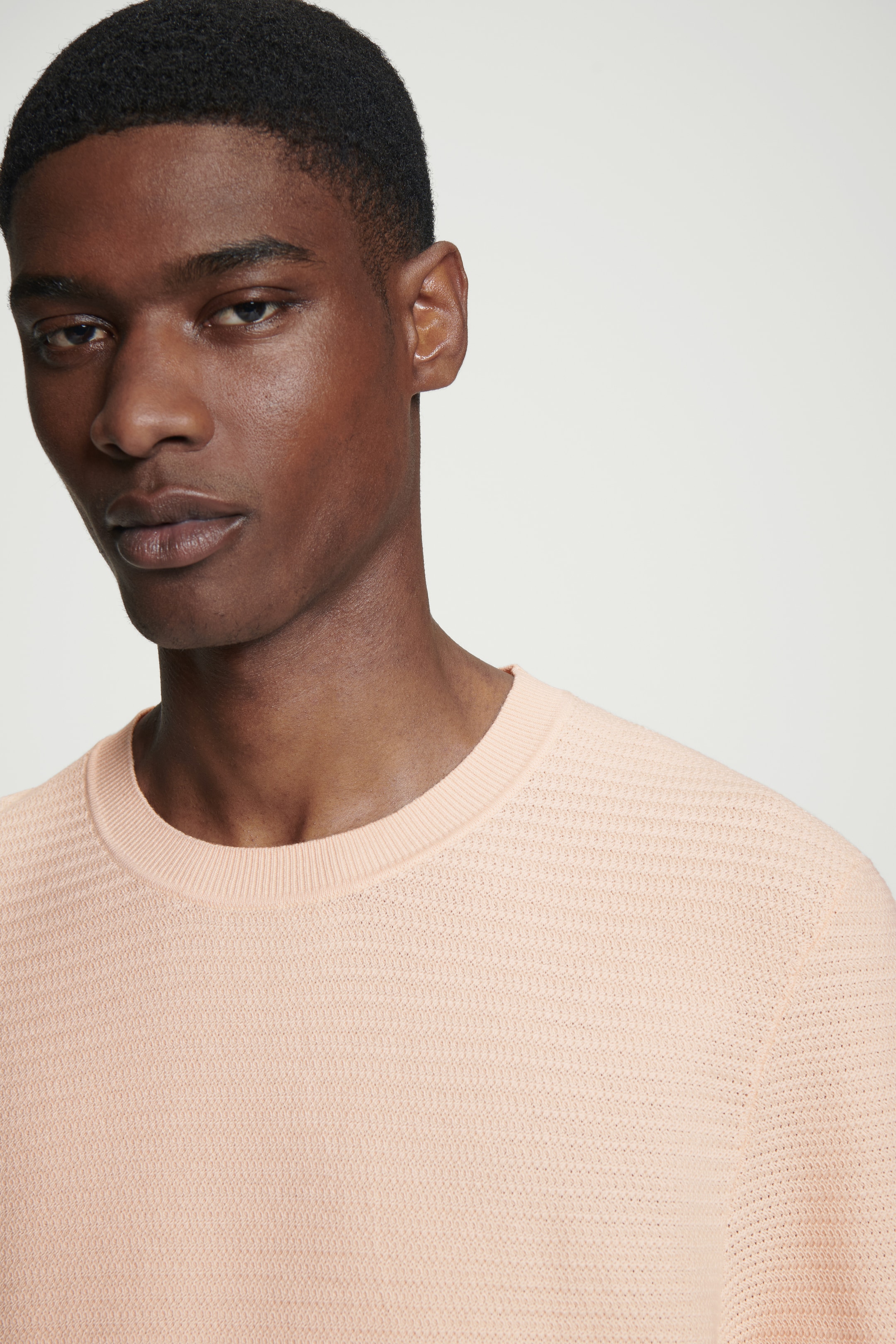 Visualizza immagine più grande: T-SHIRT IN MAGLIA DI COTONE TESTURIZZATA - ALBICOCCA - UOMO | H&M IT 3