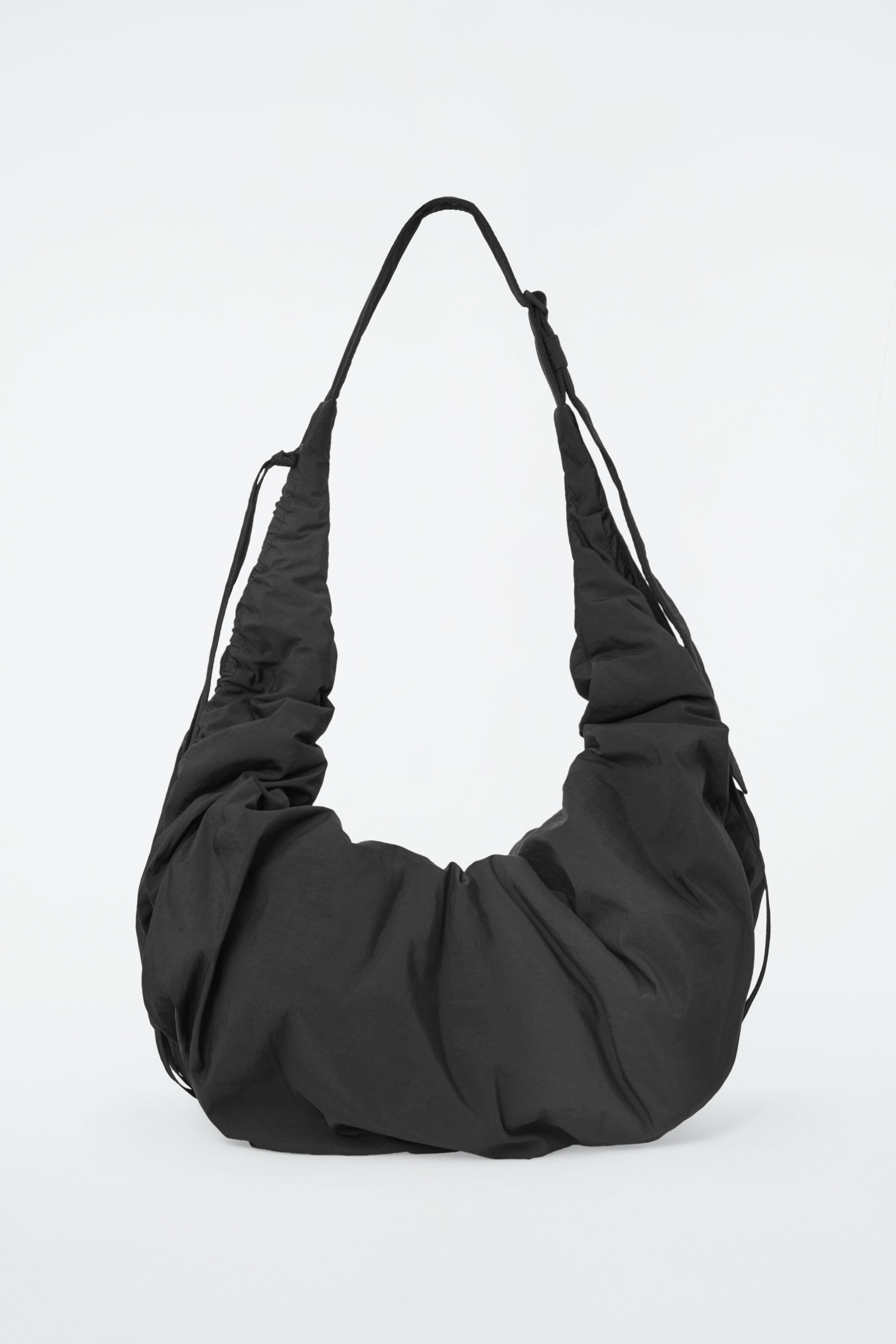 【COS】◆新商品◆CANOPY OVERSIZE CROSSBODY BAG◆Black◆ AzuraMart - COS Canopy Crossbody - Black - Oversized