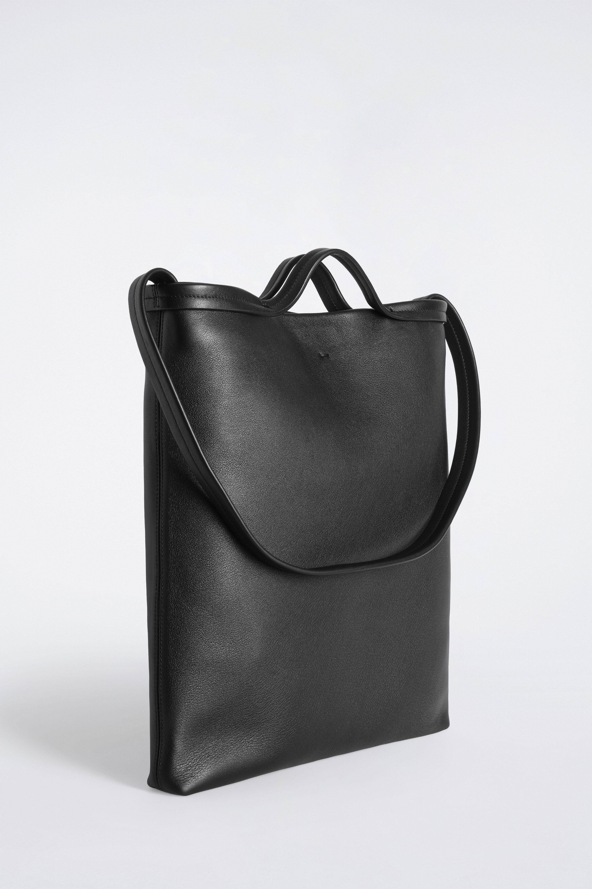 TETHER TOTE BAG - LEATHER - thumbnail 4