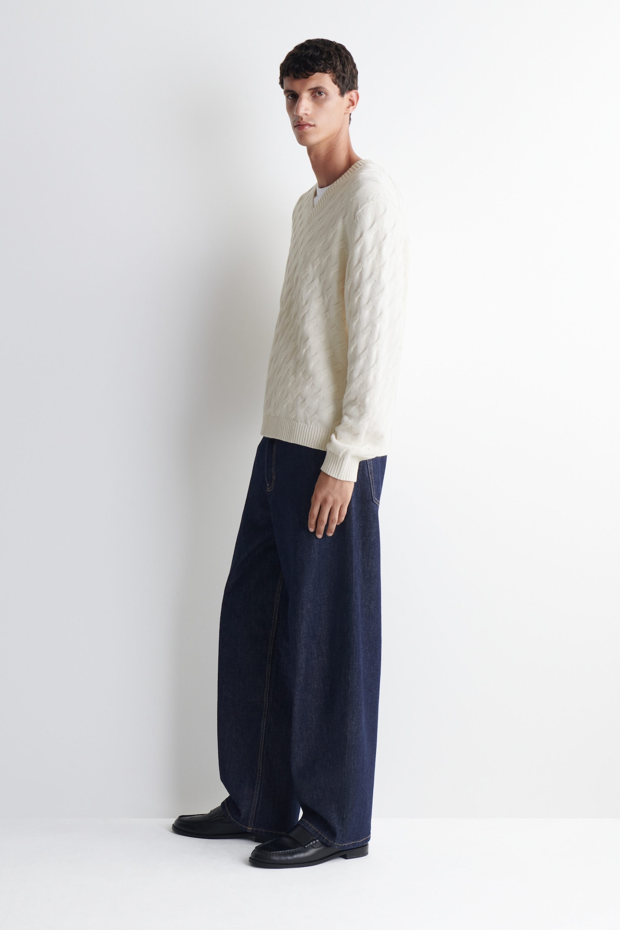 CABLE-KNIT COTTON-SILK V-NECK SWEATER — OFF-WHITE