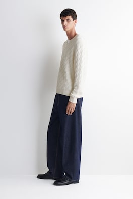 CABLE-KNIT COTTON-SILK V-NECK SWEATER — OFF-WHITE 3