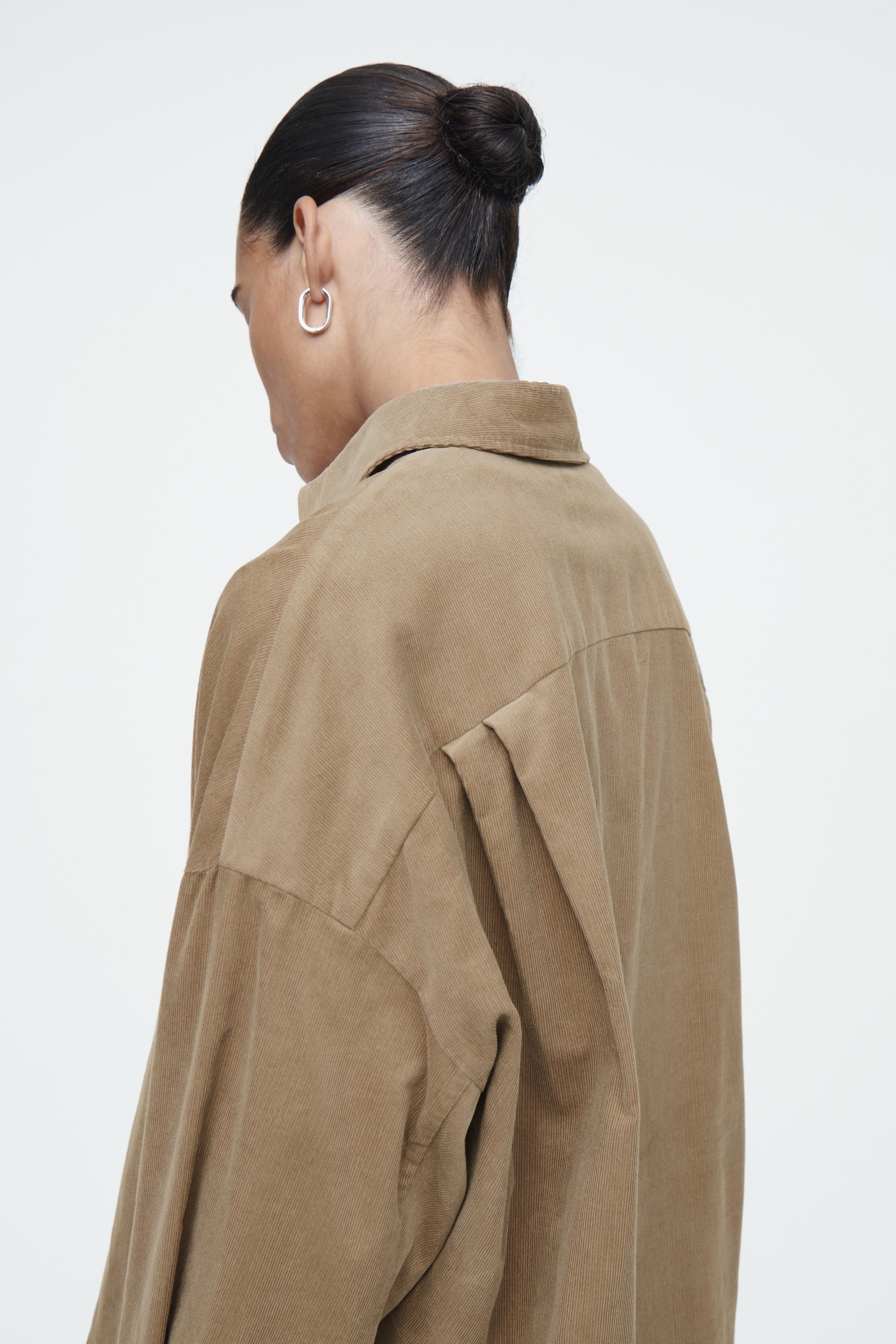 RELAXED CORDUROY HALF-PLACKET SHIRT