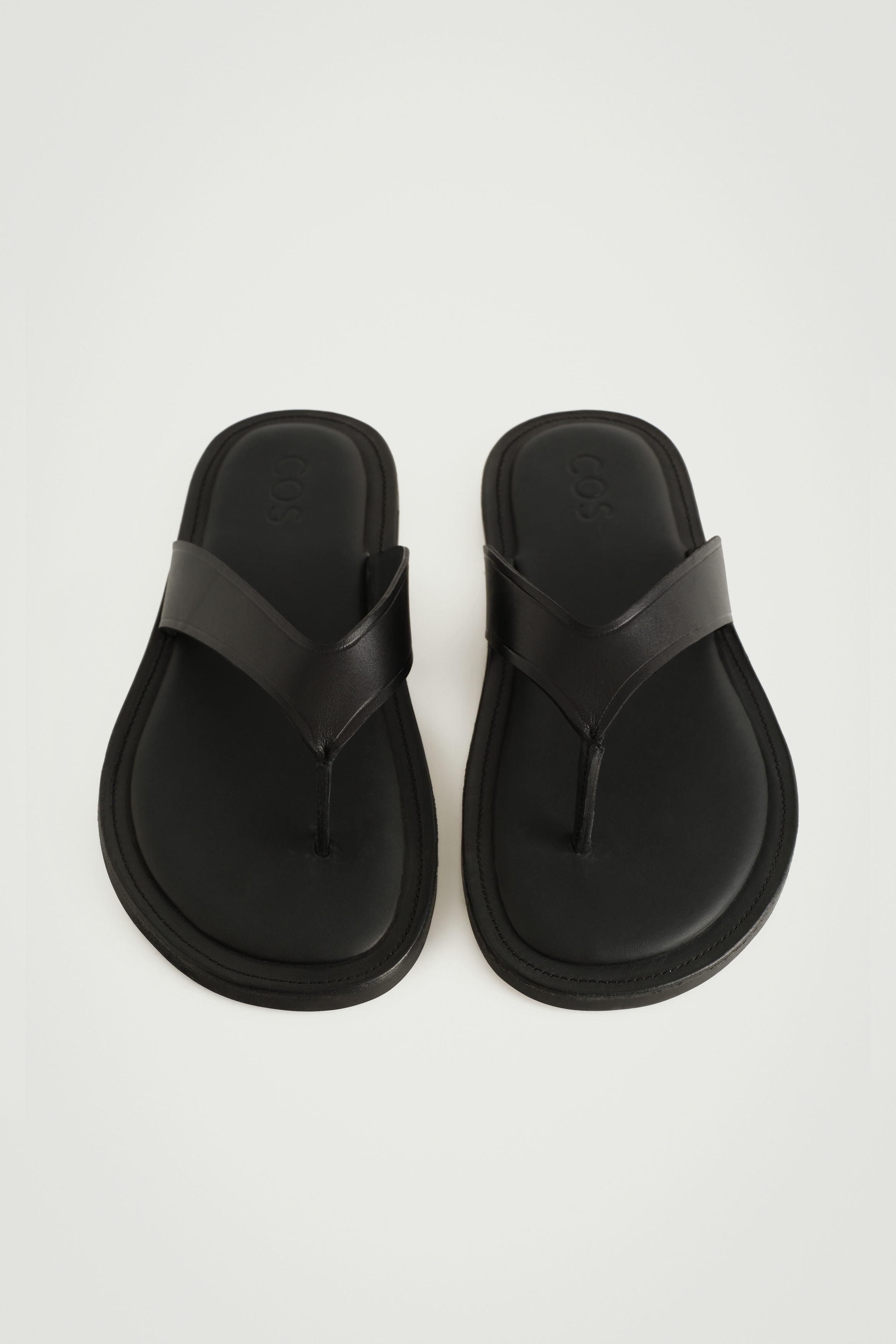 【MODERNIF】perry leather flip flops Perry Ellis Portfolio - Mens Flip Flop Sandal – ShopBCClothing