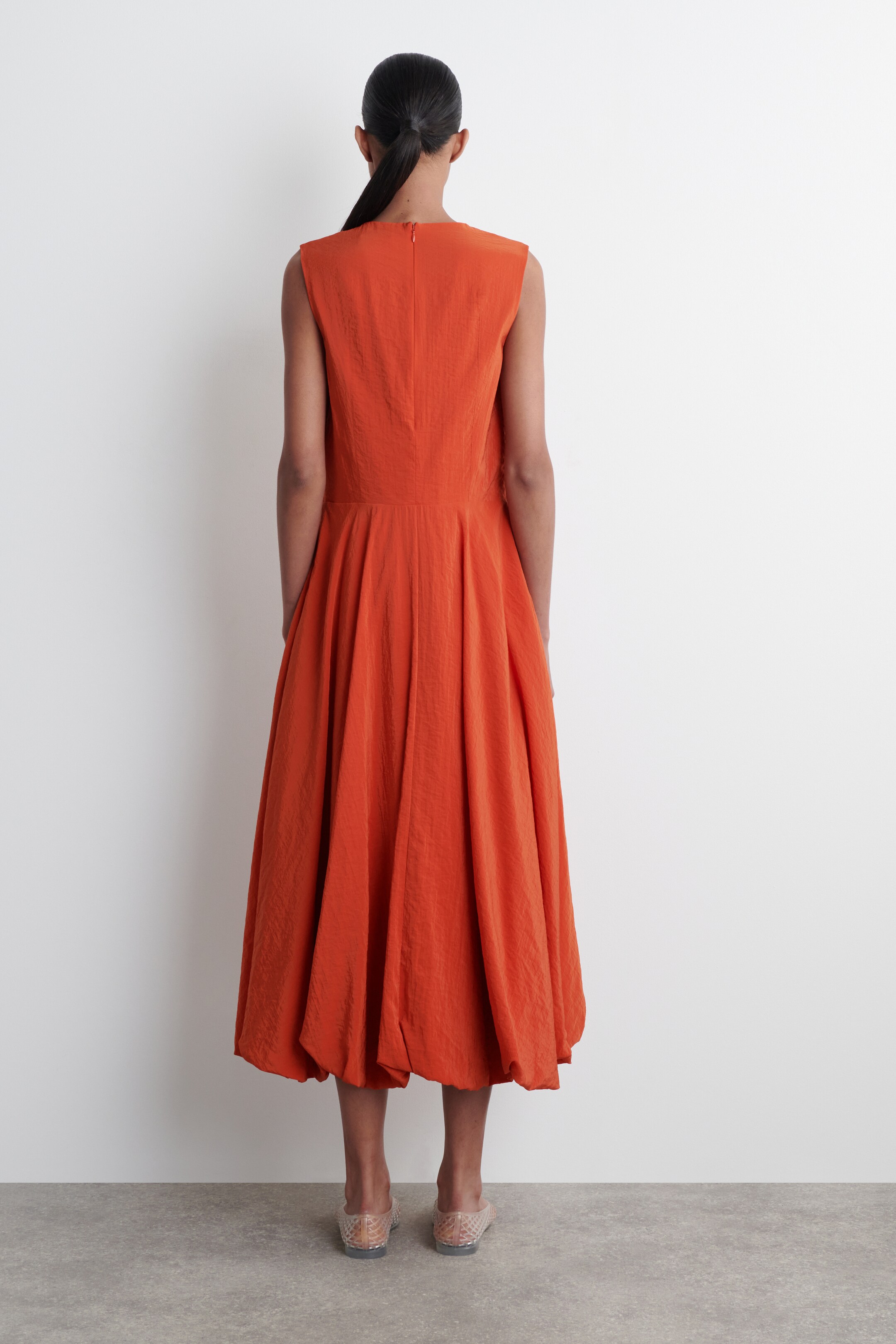 Ver imagen más grande: VESTIDO MIDI GLOBO SIN MANGAS - NARANJA - MUJER | H&M ES 2