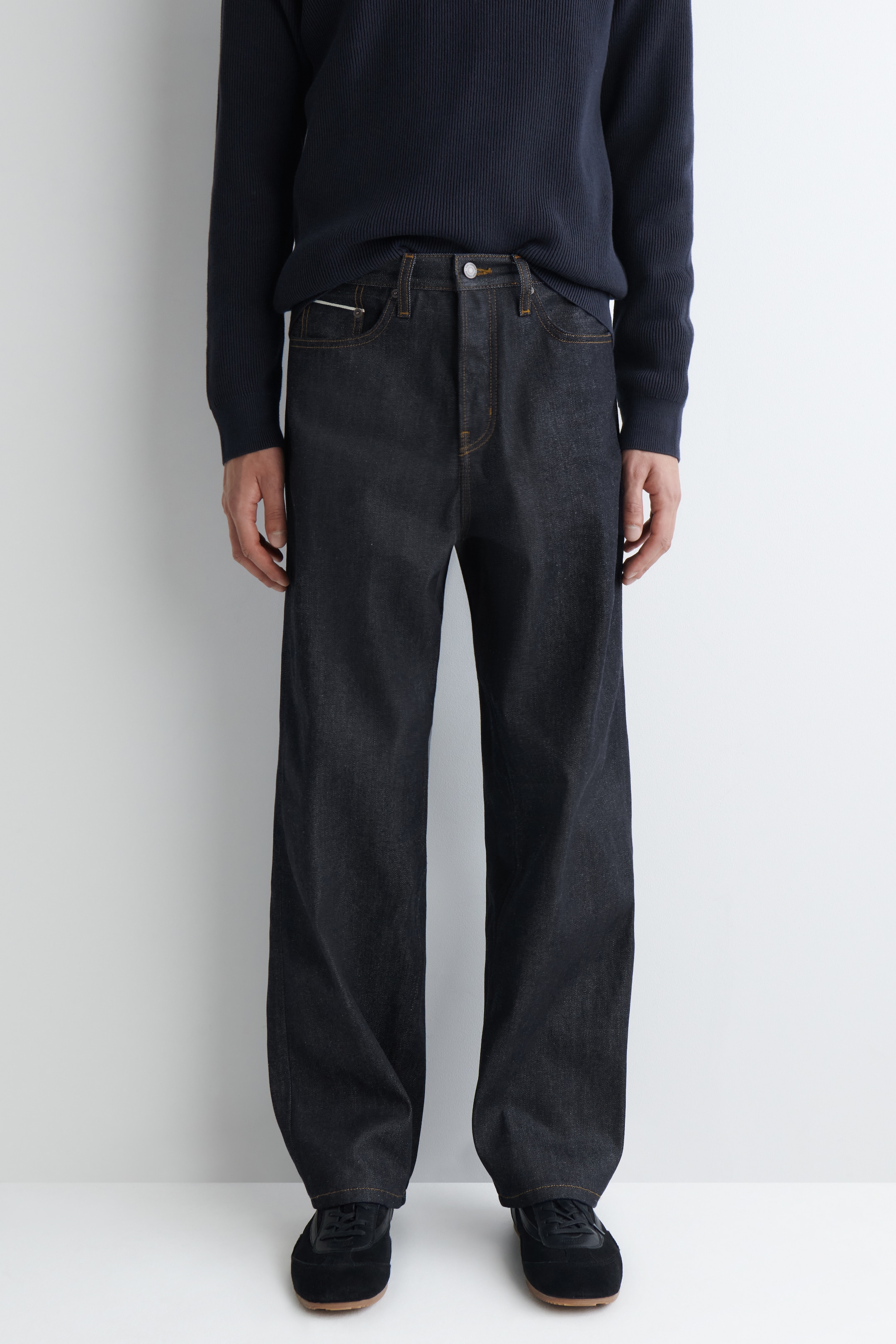 Visa större bild: RIDER RAW SELVEDGE STRAIGHT-LEG JEANS - OTVÄTTAD INDIGO - HERR | H&M SE 2