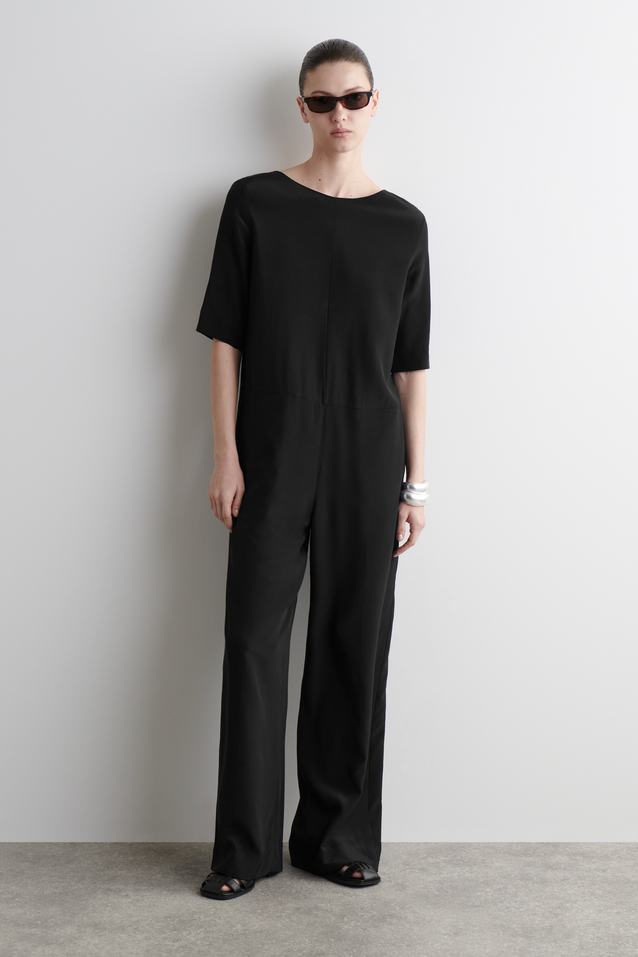 Ingrandisci l'immagine: SILK-CREPE JUMPSUIT - BLACK - DONNA | H&M CH 1