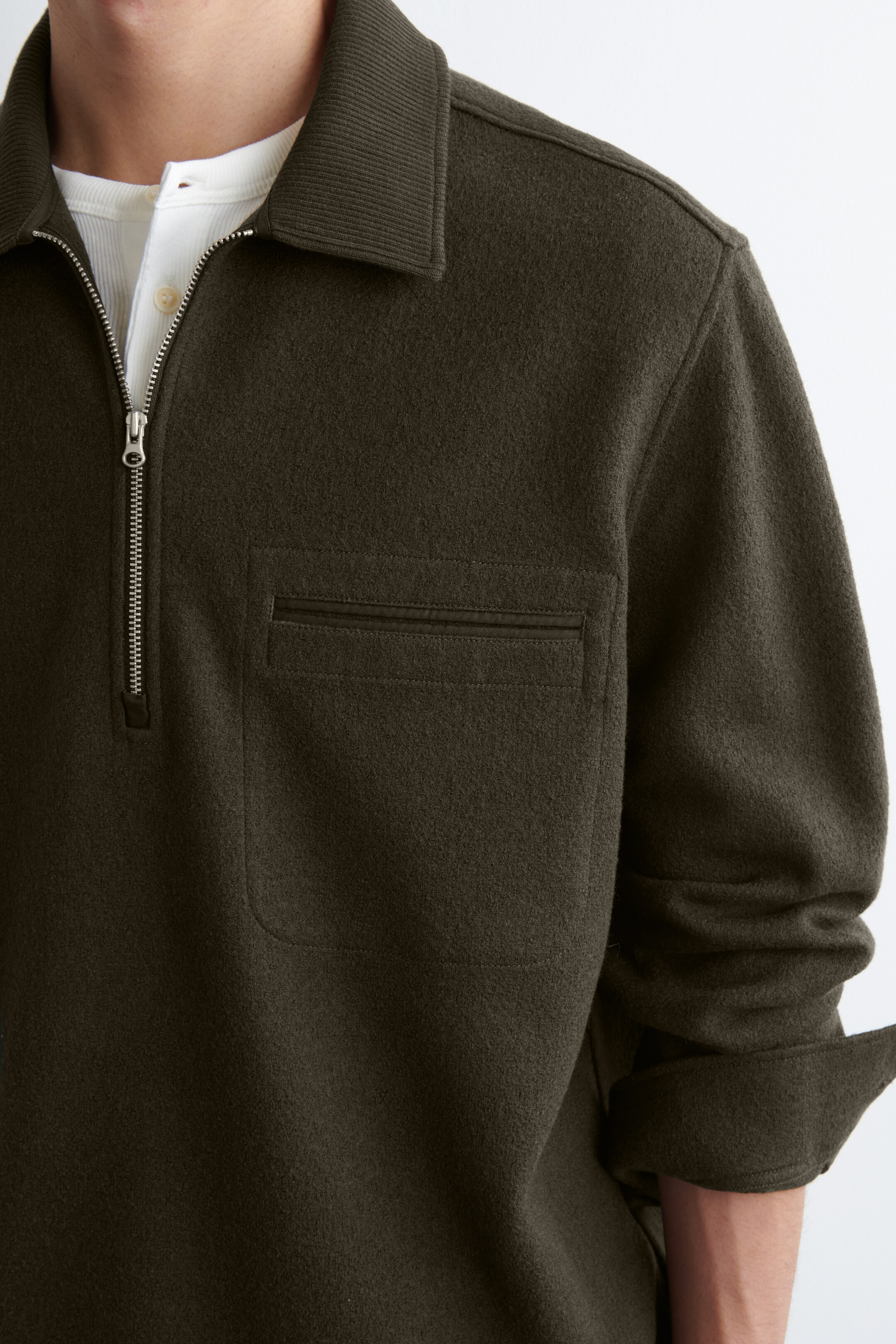 Zobraziť väčší obrázok: VLNENÝ ZIPSOVÝ POLO SVETER - KHAKI - MUŽI | H&M SK 3