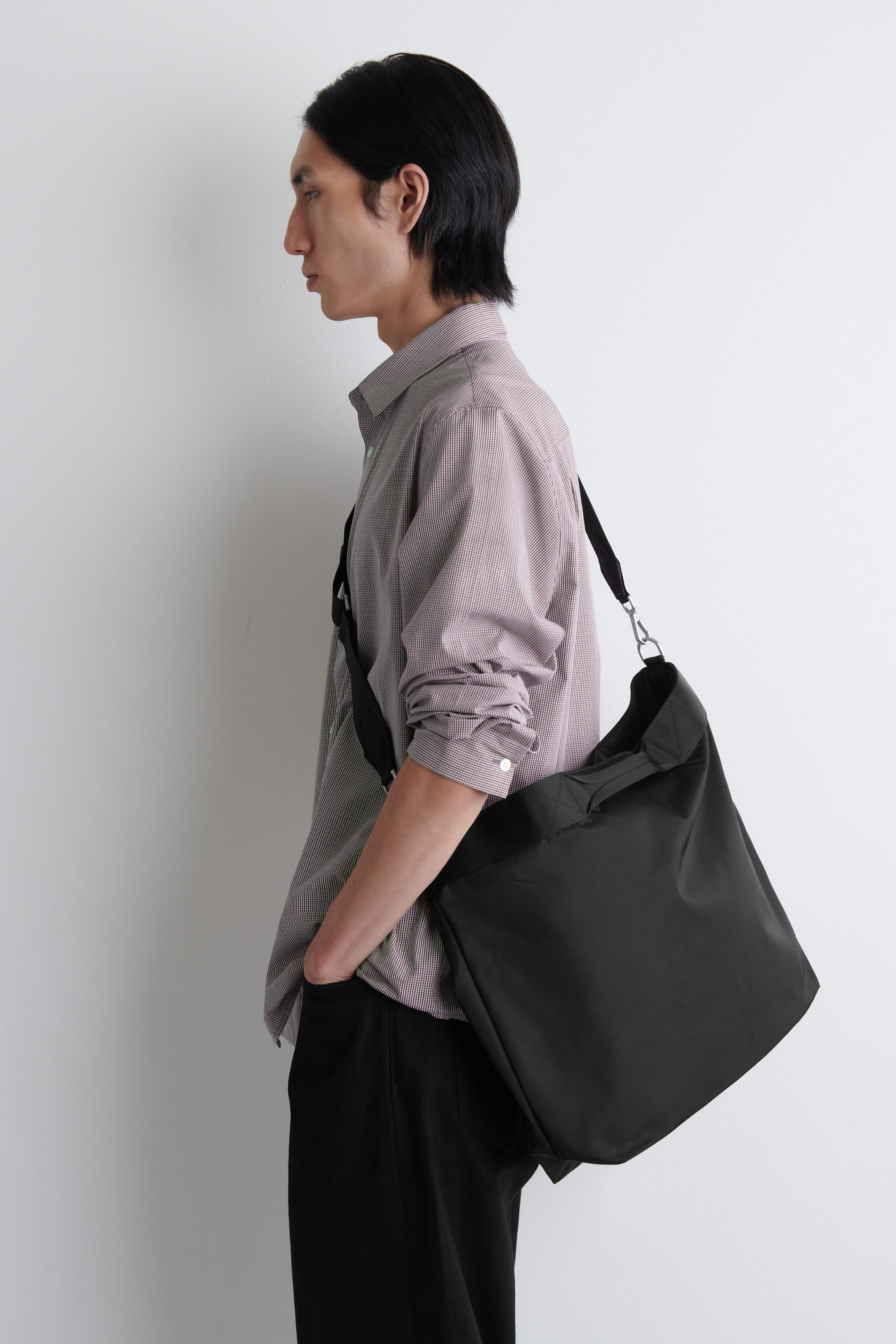 PURSUIT MESSENGER BAG - NYLON