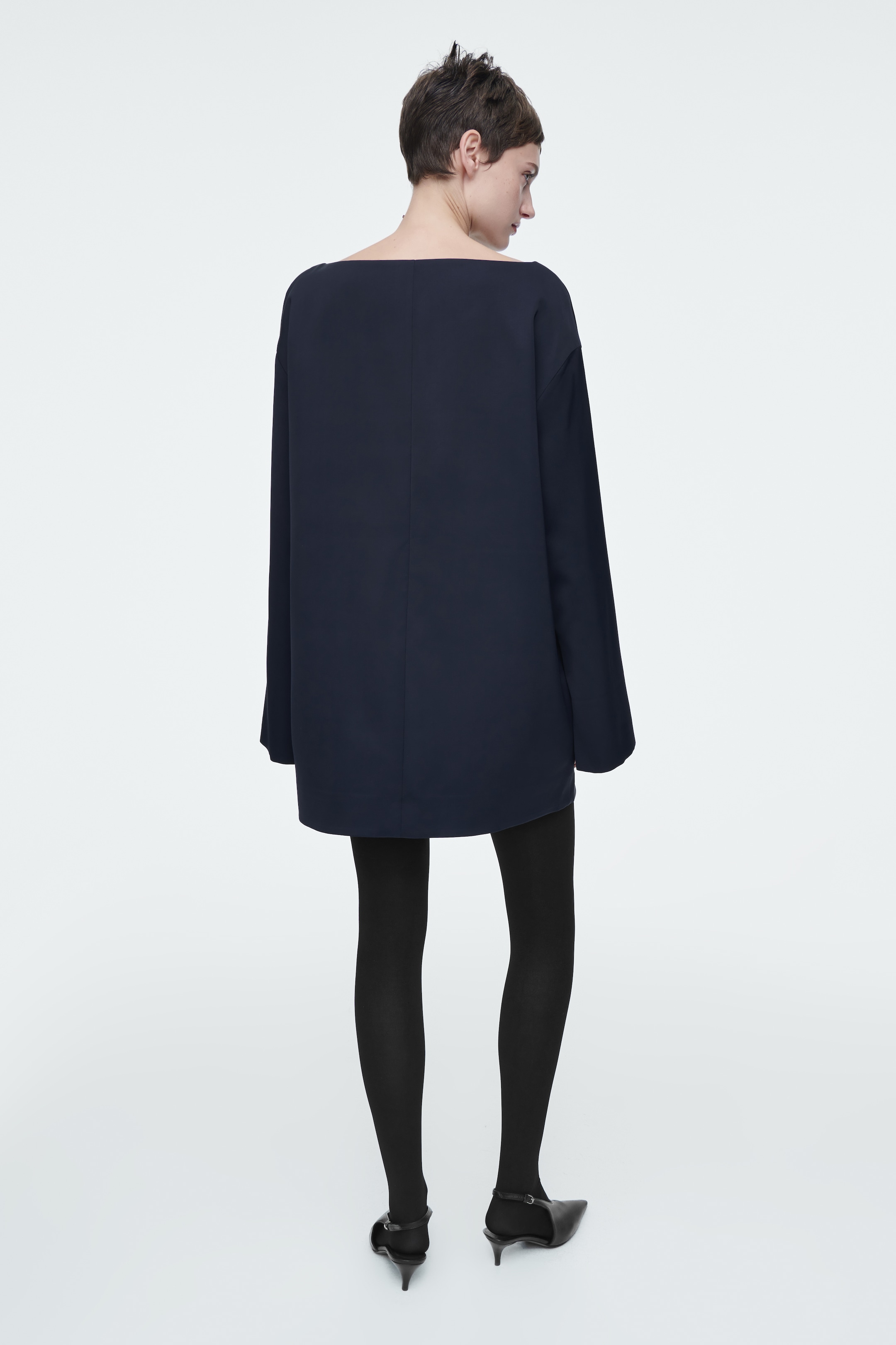 Agrandir l'image: ROBE COURTE À ENCOLURE BATEAU - BLEU MARINE - FEMME | H&M CH 3