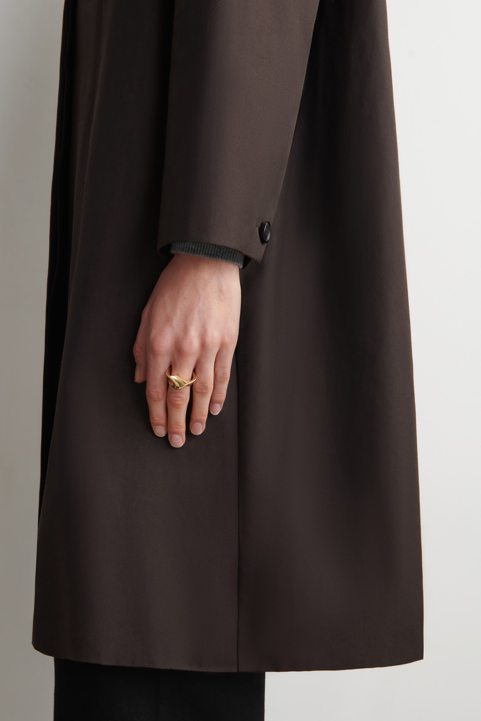 TWISTED RIBBON RING - זהב - 1