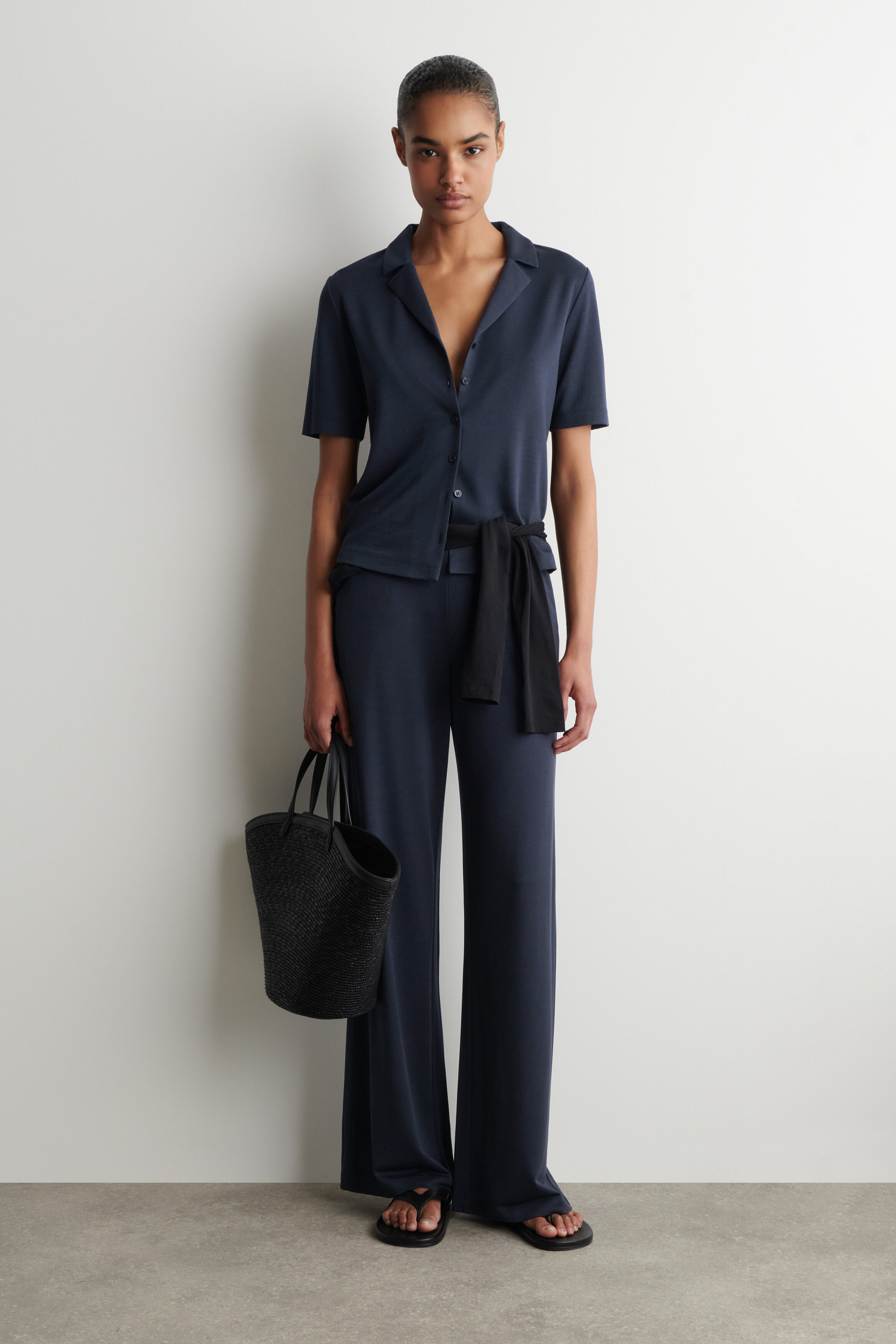 MODAL-JERSEY SHIRT - NAVY | COS CA