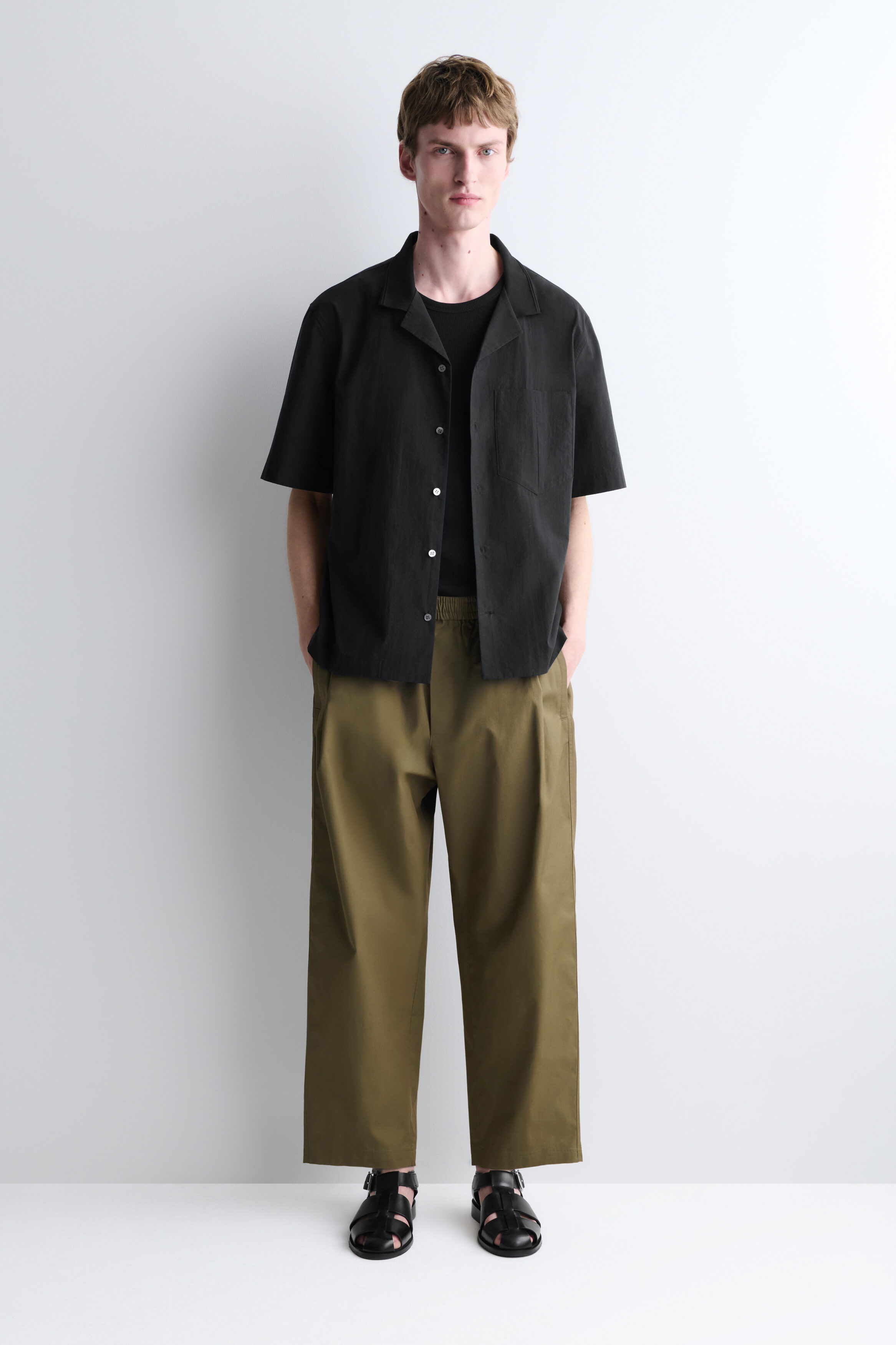 CROPPED ELASTICATED WIDE-LEG PANTS - KHAKI | COS US