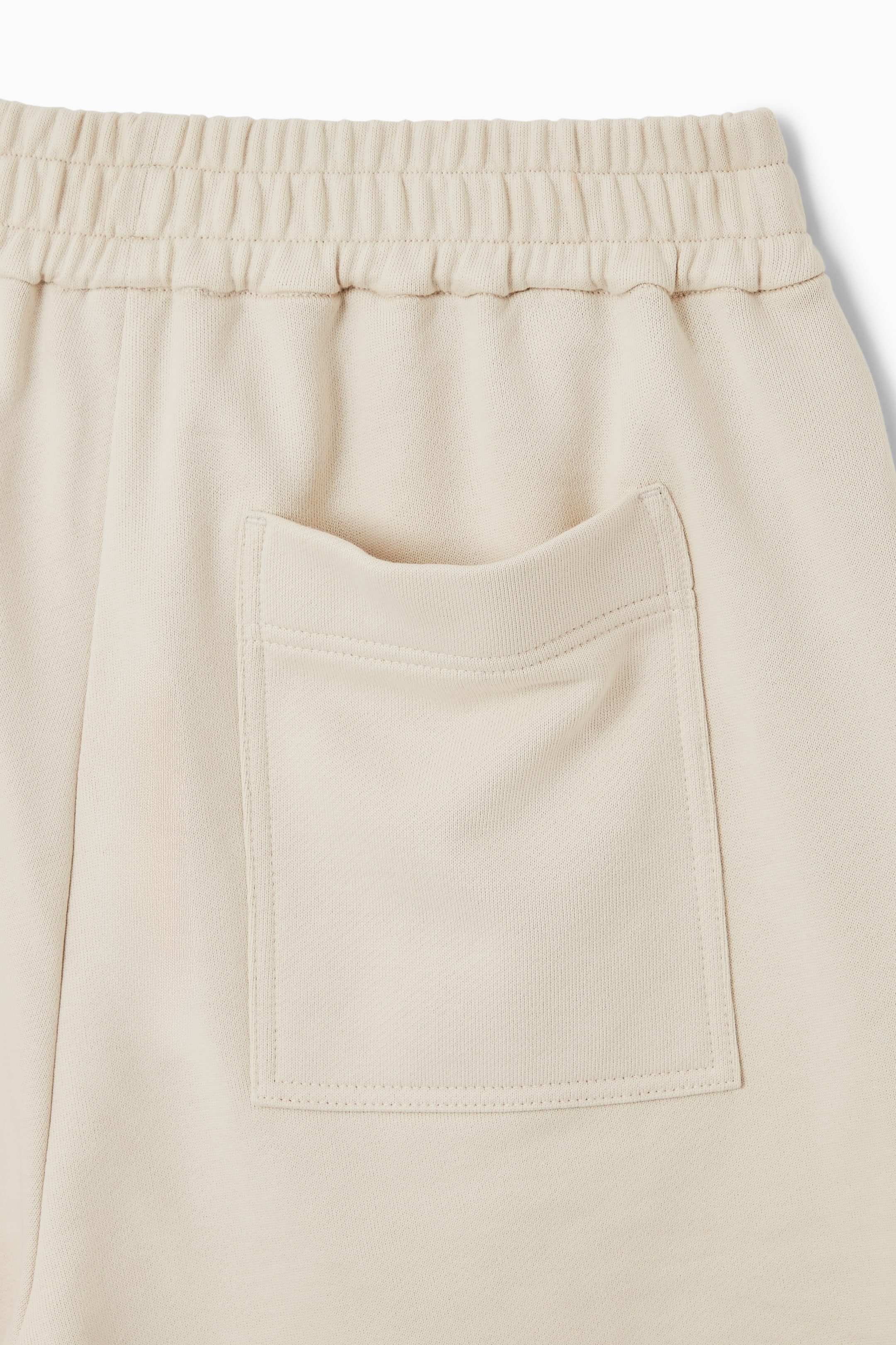View larger image: MID-WEIGHT JERSEY SHORTS - ECRU - Ladies | H&M GB 2