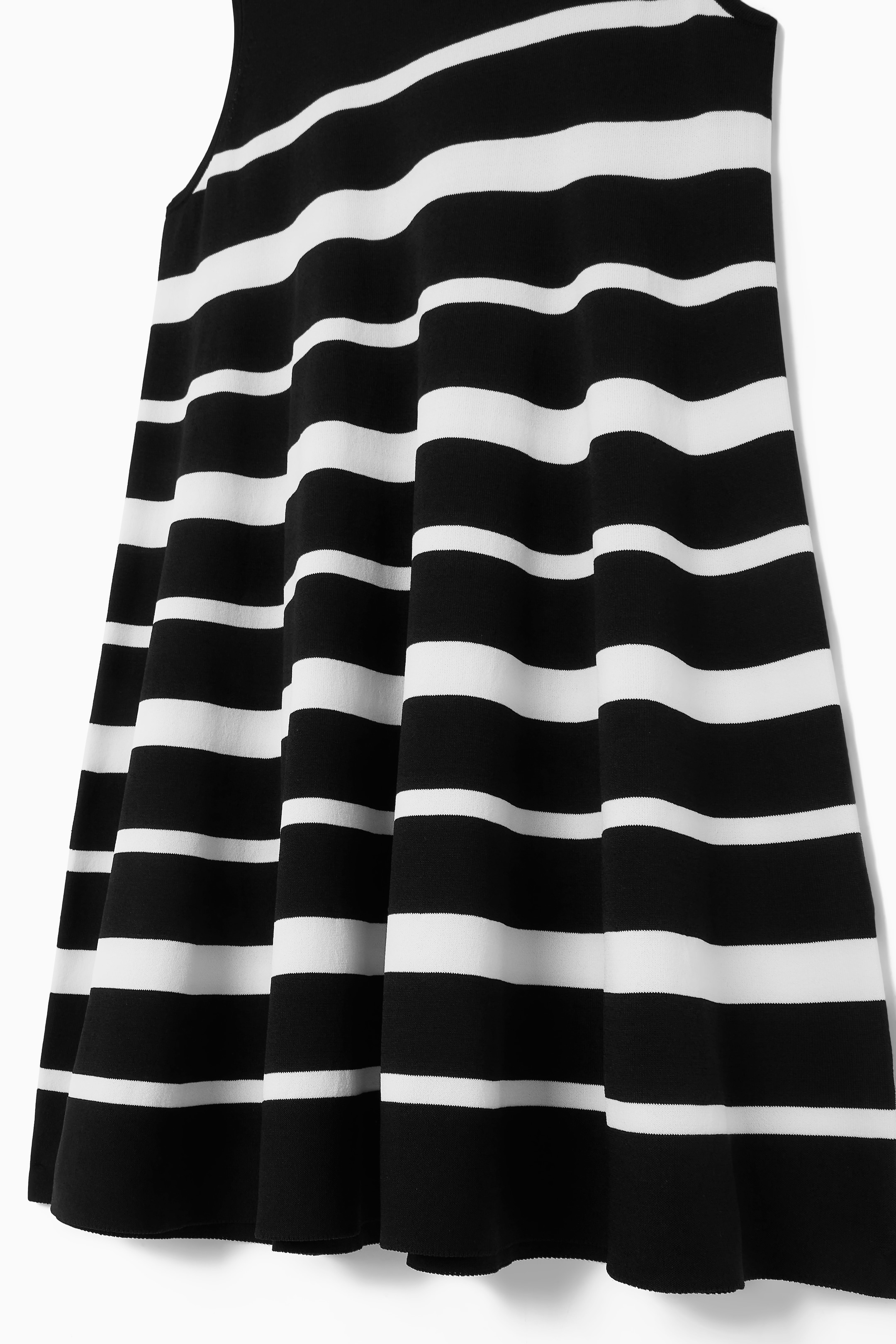 Grösseres Bild ansehen: STRICKKLEID IN MINILÄNGE - SCHWARZ - DAMEN | H&M CH 2