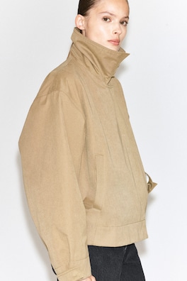 ROUNDED SHORT TRENCH COAT — BEIGE 4