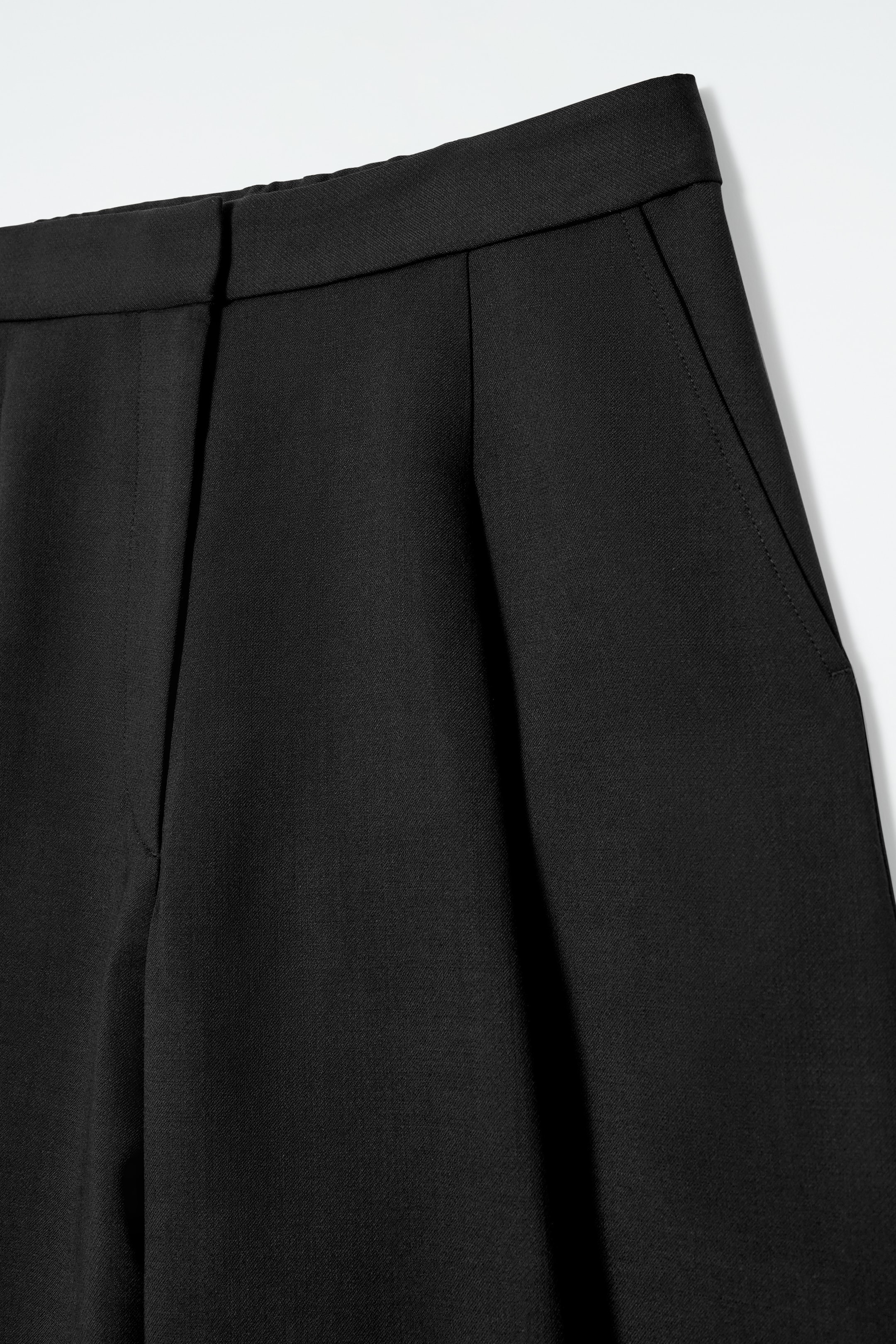 View larger image: WOOL-BLEND WIDE-LEG TROUSERS - BLACK - Ladies | H&M GB 6