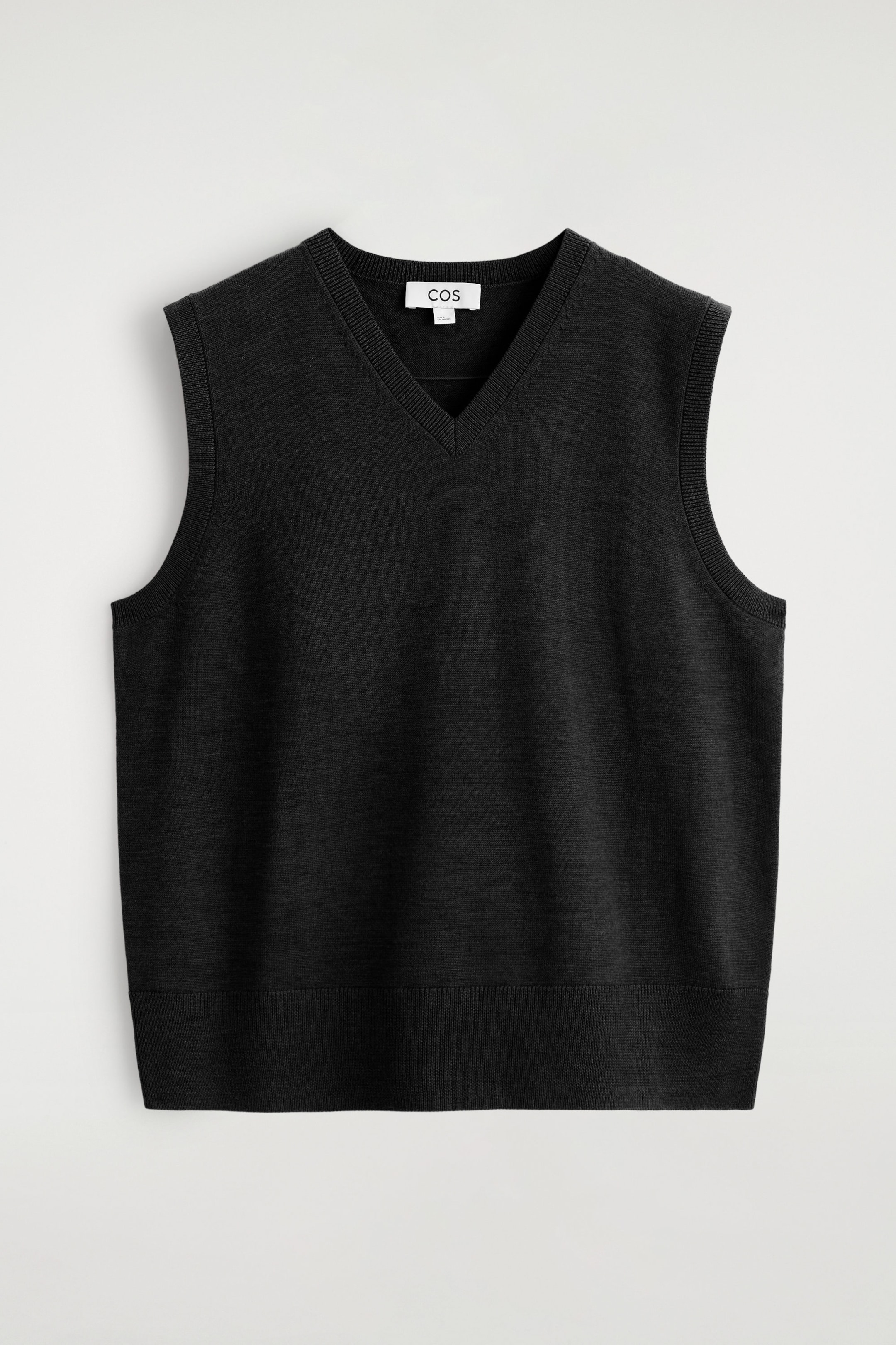 MERINO WOOL V-NECK VEST