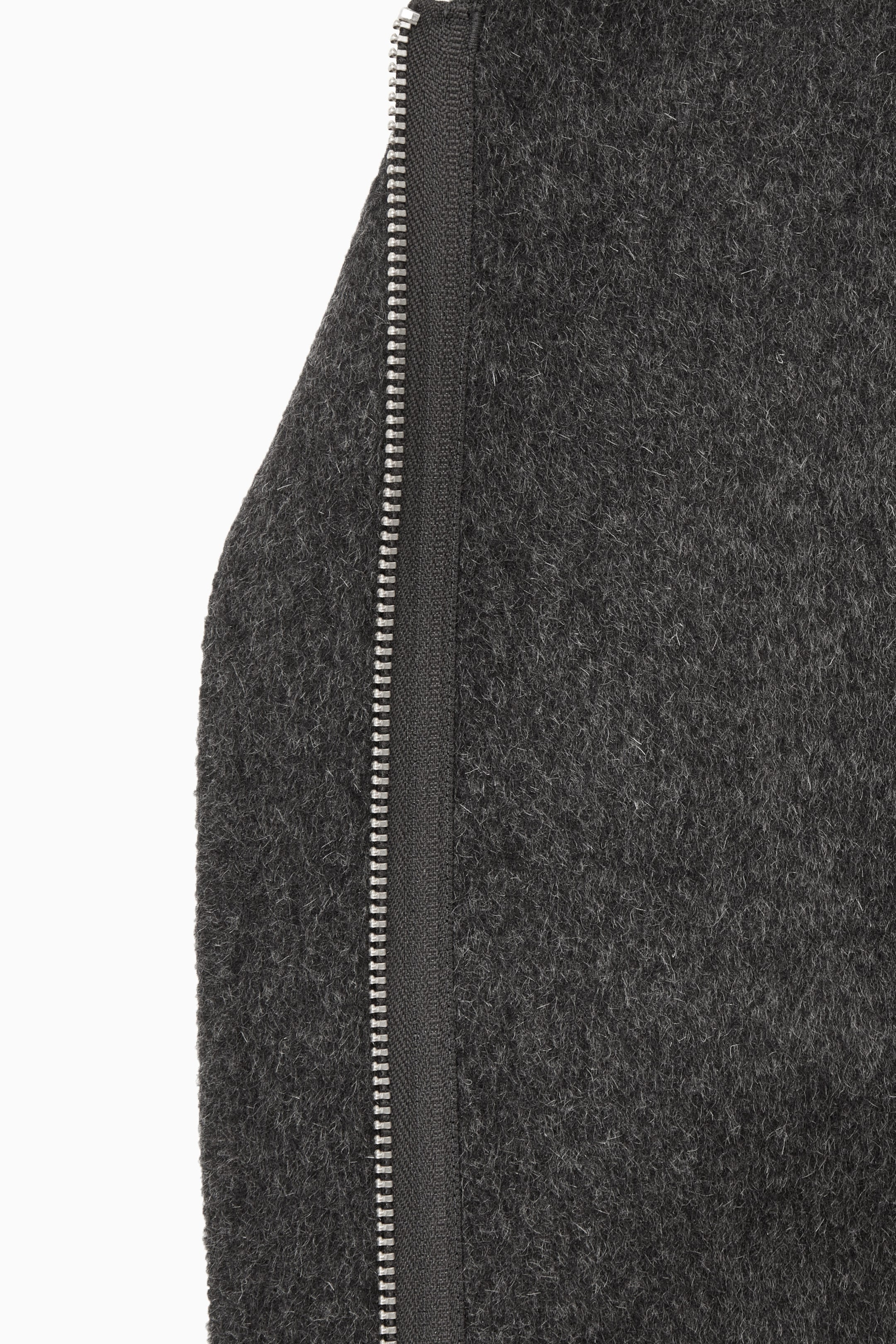 StillMedia/DescriptiveDetail