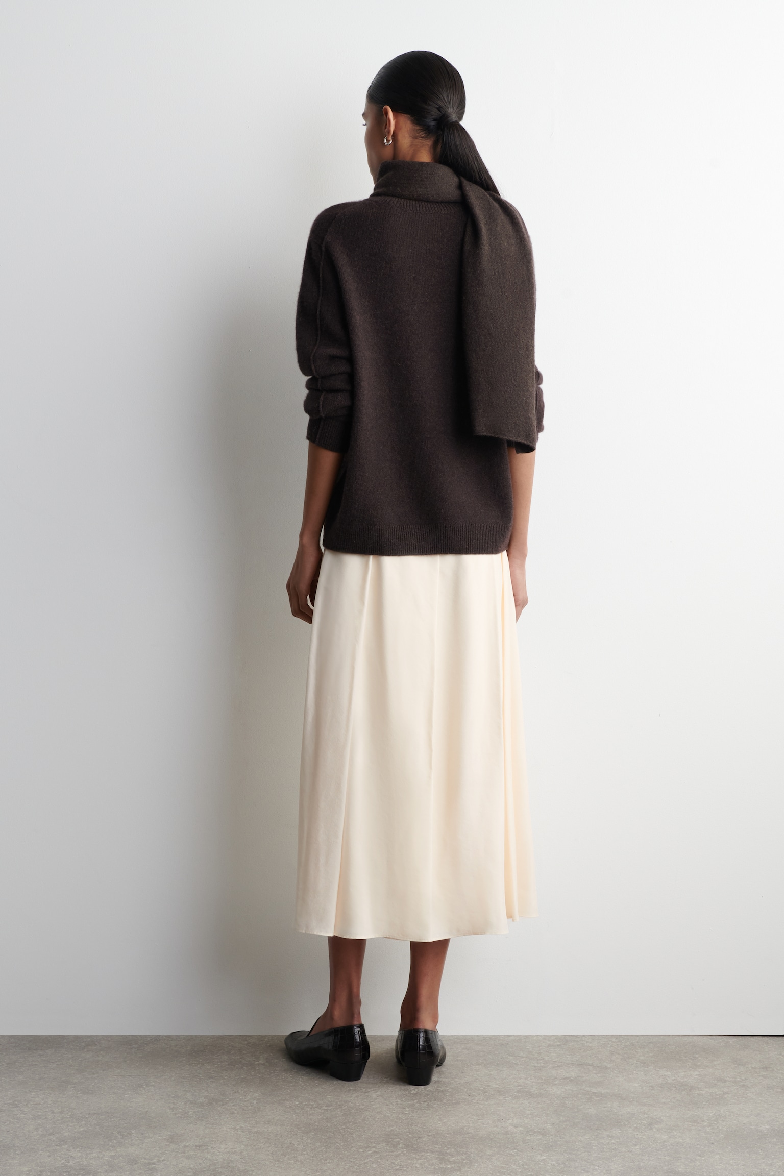 PLISOVANÁ MIDI SUKNĚ A-LINE - KRÉMOVÁ - 6