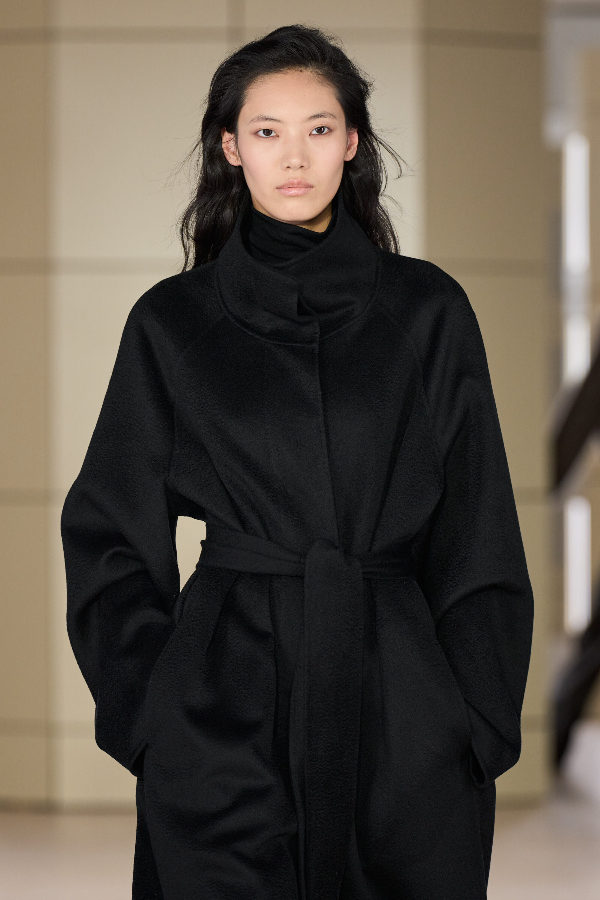 新品同様❕10s attachment cashmere beltet coat BELTED DOUBLE-FACED CASHMERE COAT - BLACK | COS US