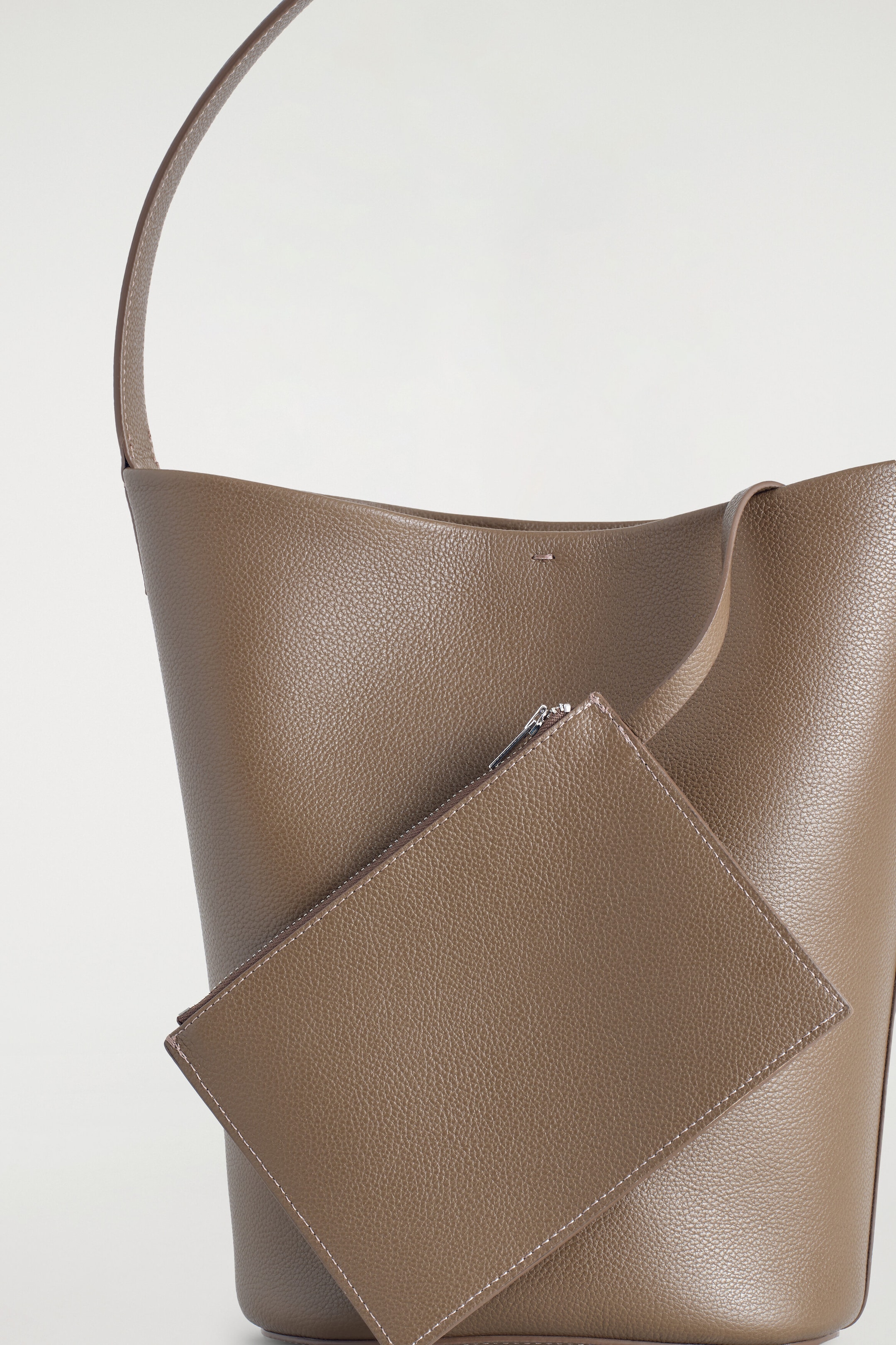 StillMedia/DescriptiveDetail