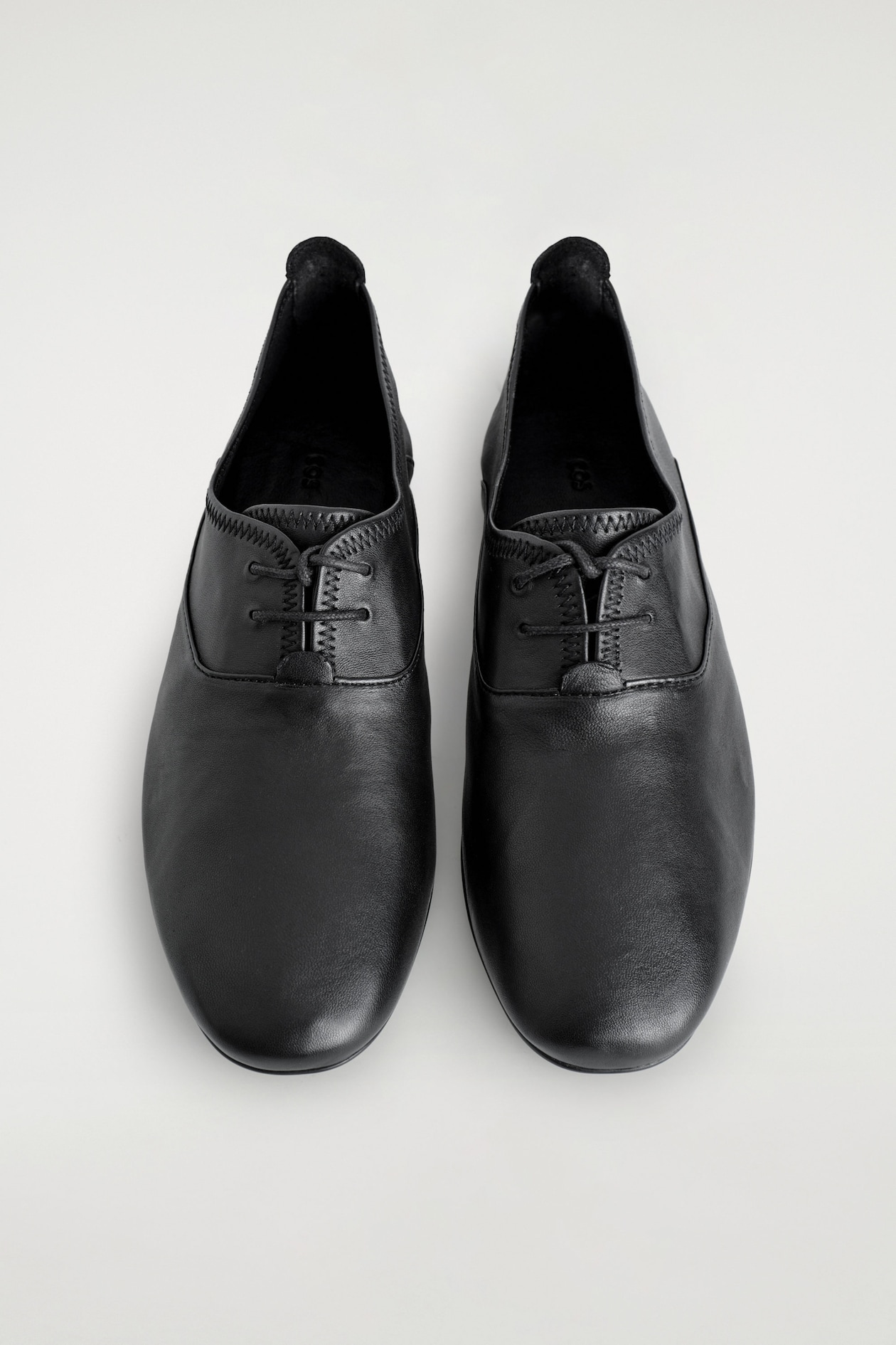 SOFT LEATHER BROGUES — BLACK