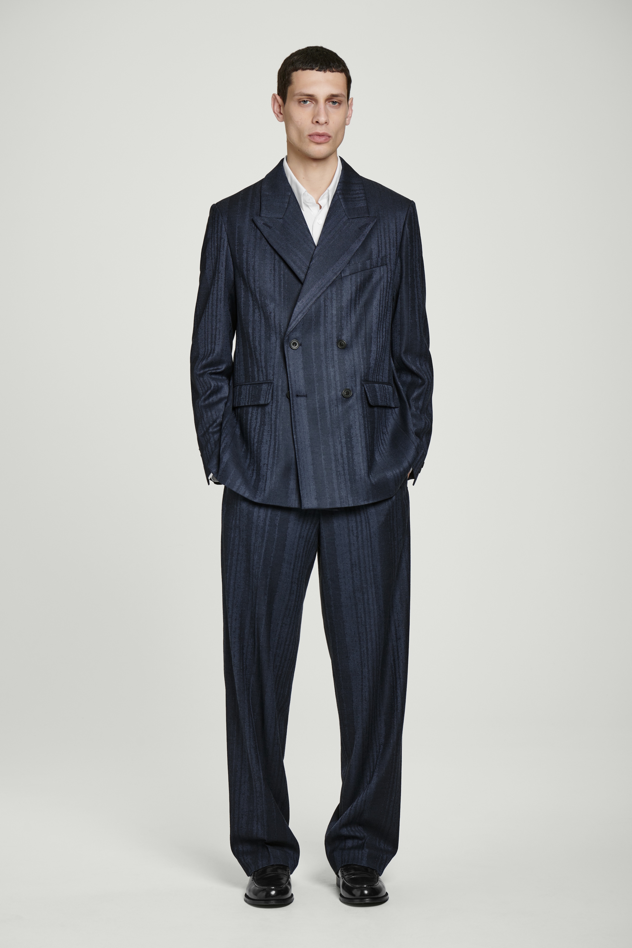 Grösseres Bild ansehen: HEMD AUS POPELINE MIT SCHMALER PASSFORM - WEISS - HERREN | H&M CH 2