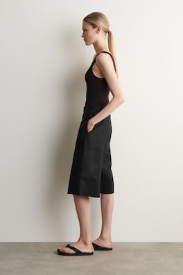 LINEN UTILITY BERMUDA SHORTS — BLACK 2