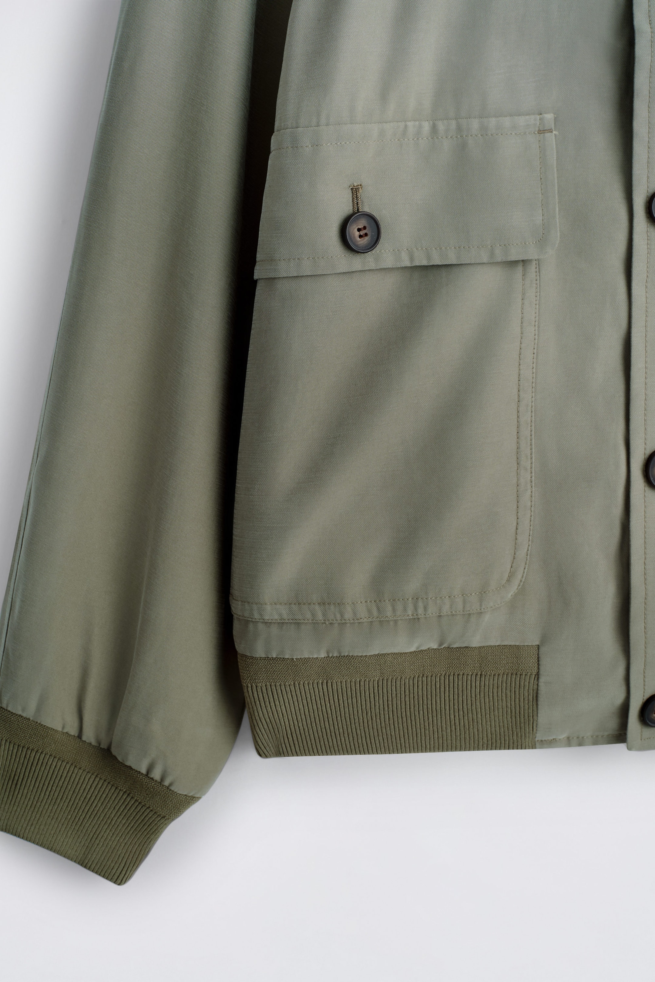 StillMedia/DescriptiveDetail