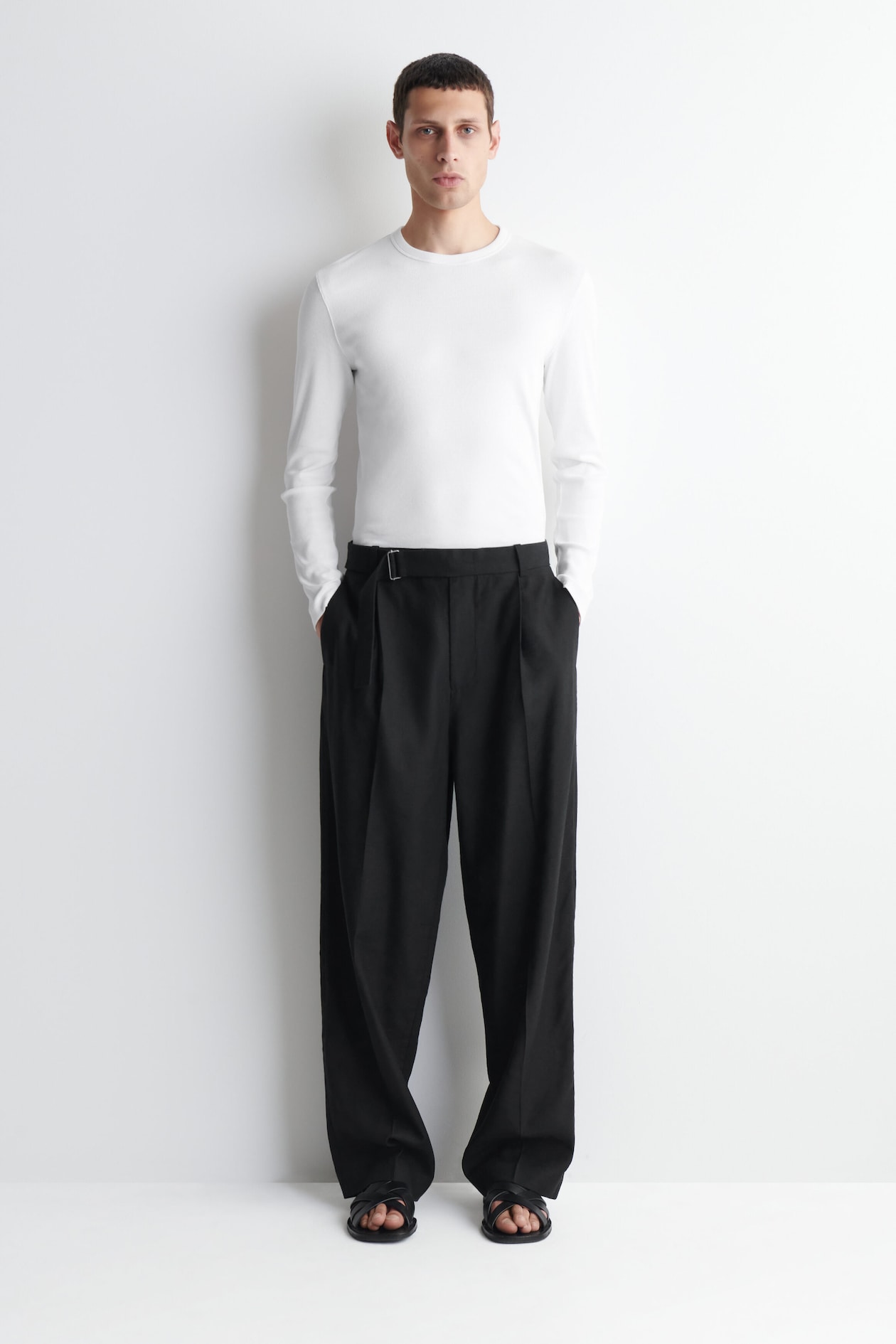 SLIM RIBBED COTTON LONG-SLEEVED T-SHIRT — WHITE