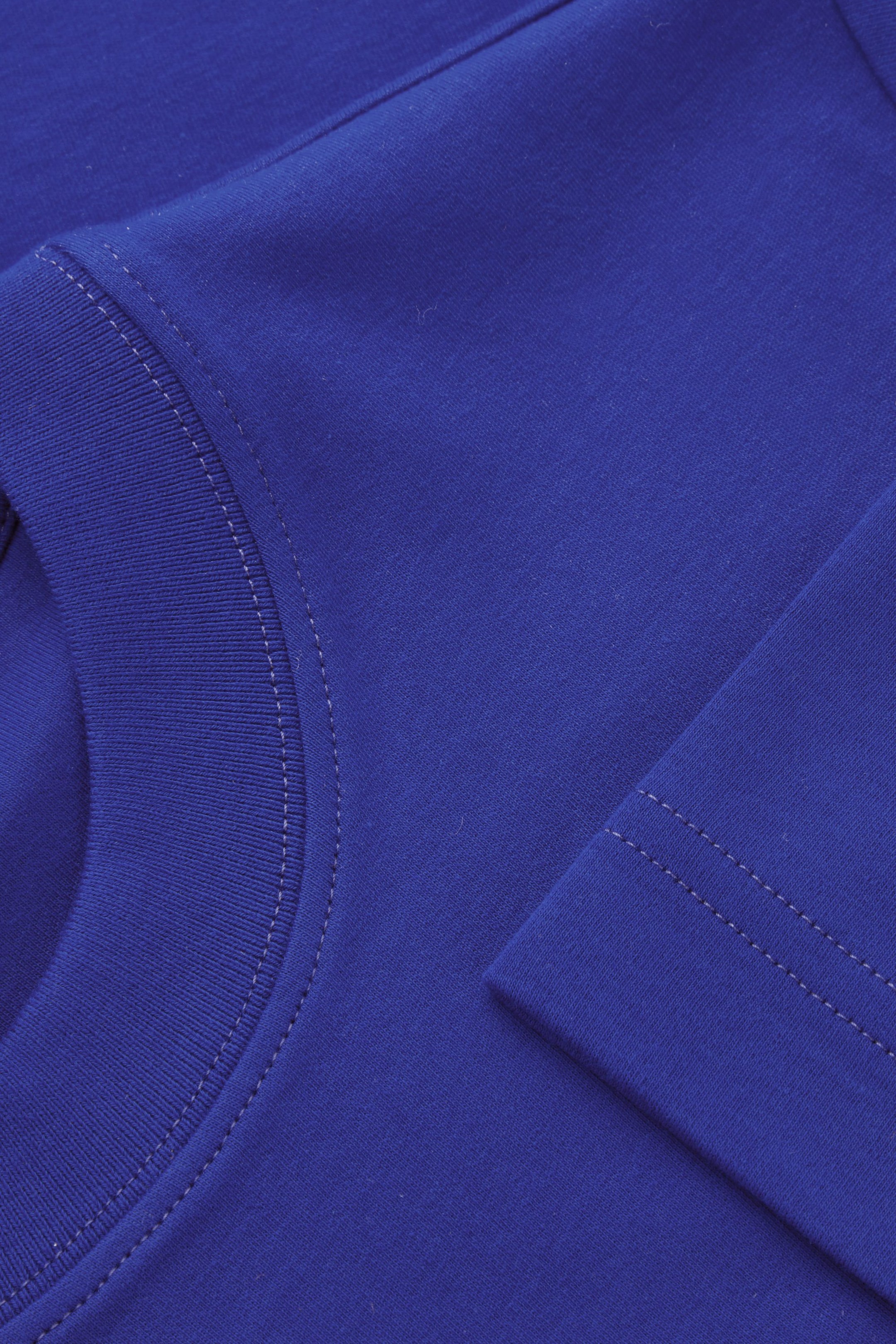 StillMedia/DescriptiveDetail