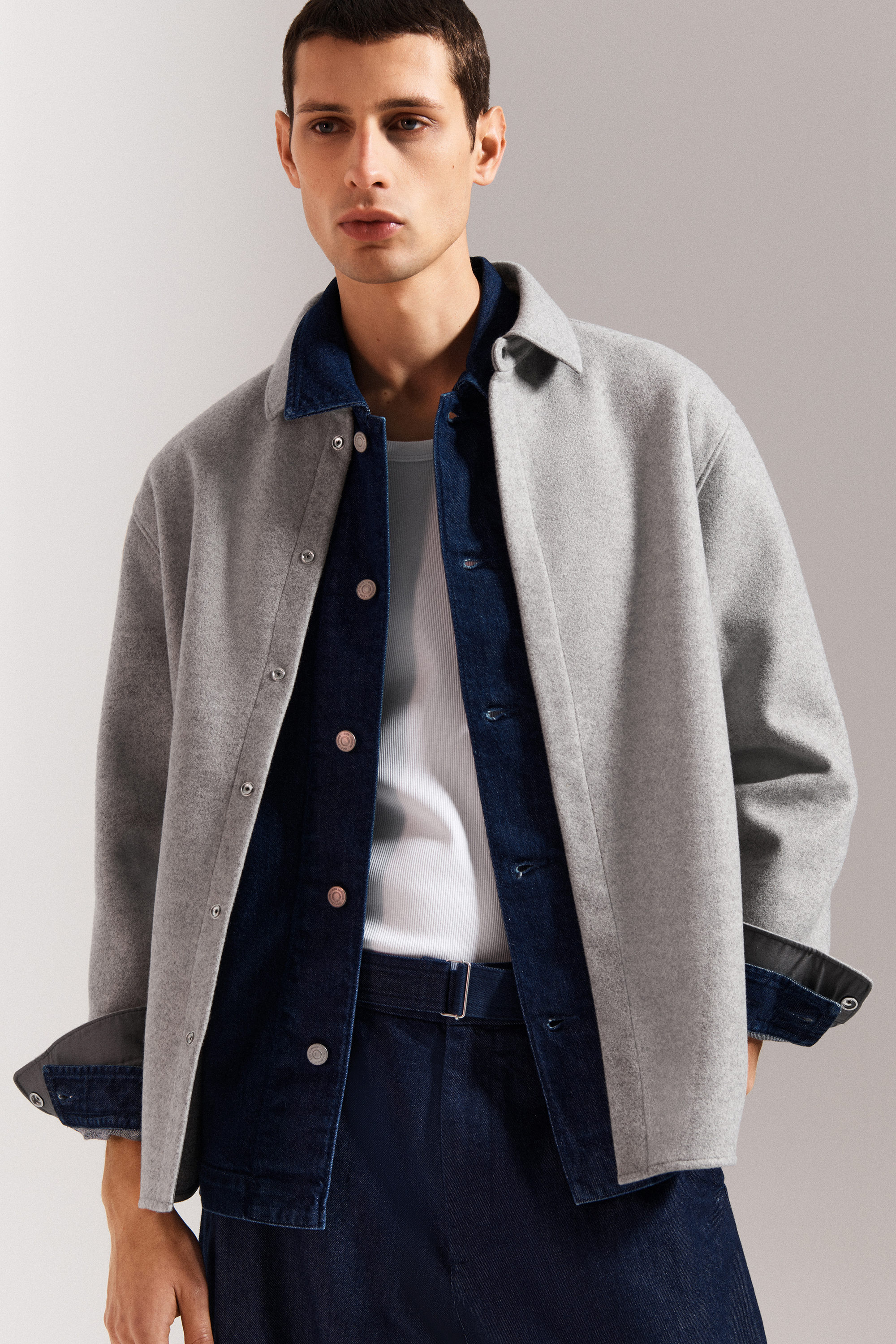 【送料&関税込】Khaite ello Grey Wool Blend Jacket Ello cropped wool-blend jacket in grey - Khaite | Mytheresa