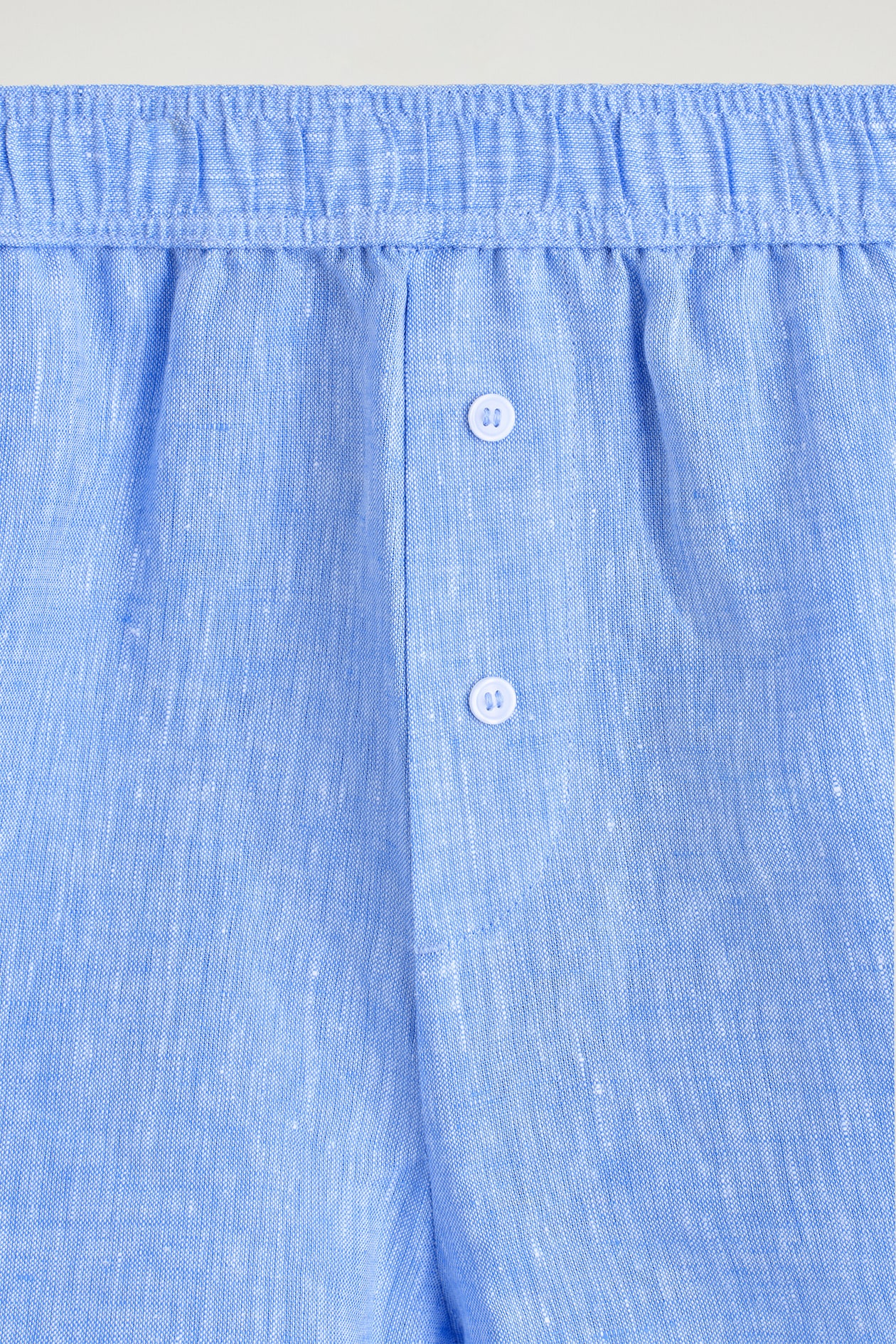 CONTRAST-PIPED LINEN SHORTS — BLUE MÉLANGE