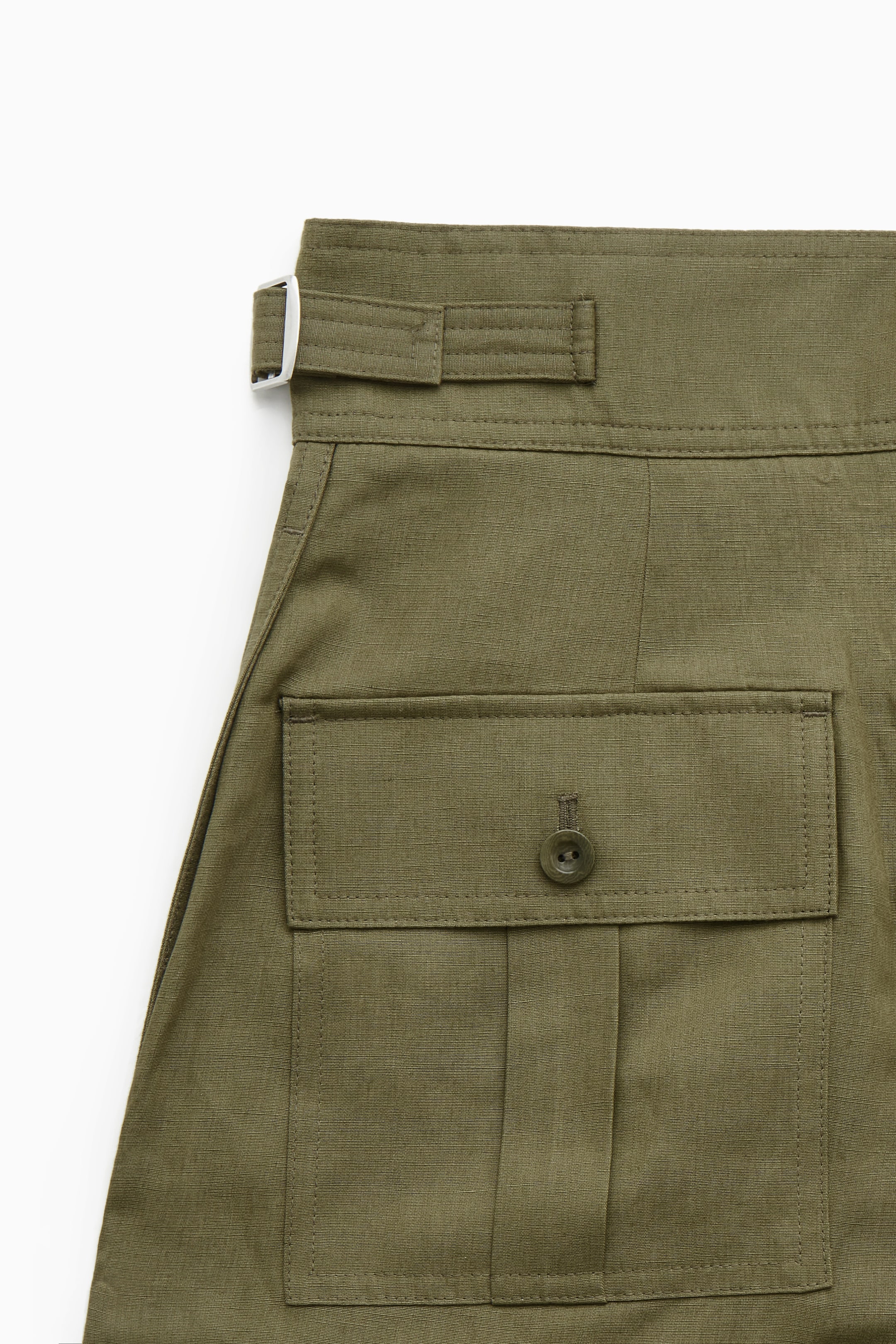 View larger image: PLEATED LINEN-BLEND UTILITY SHORTS - KHAKI - Ladies | H&M GB 2