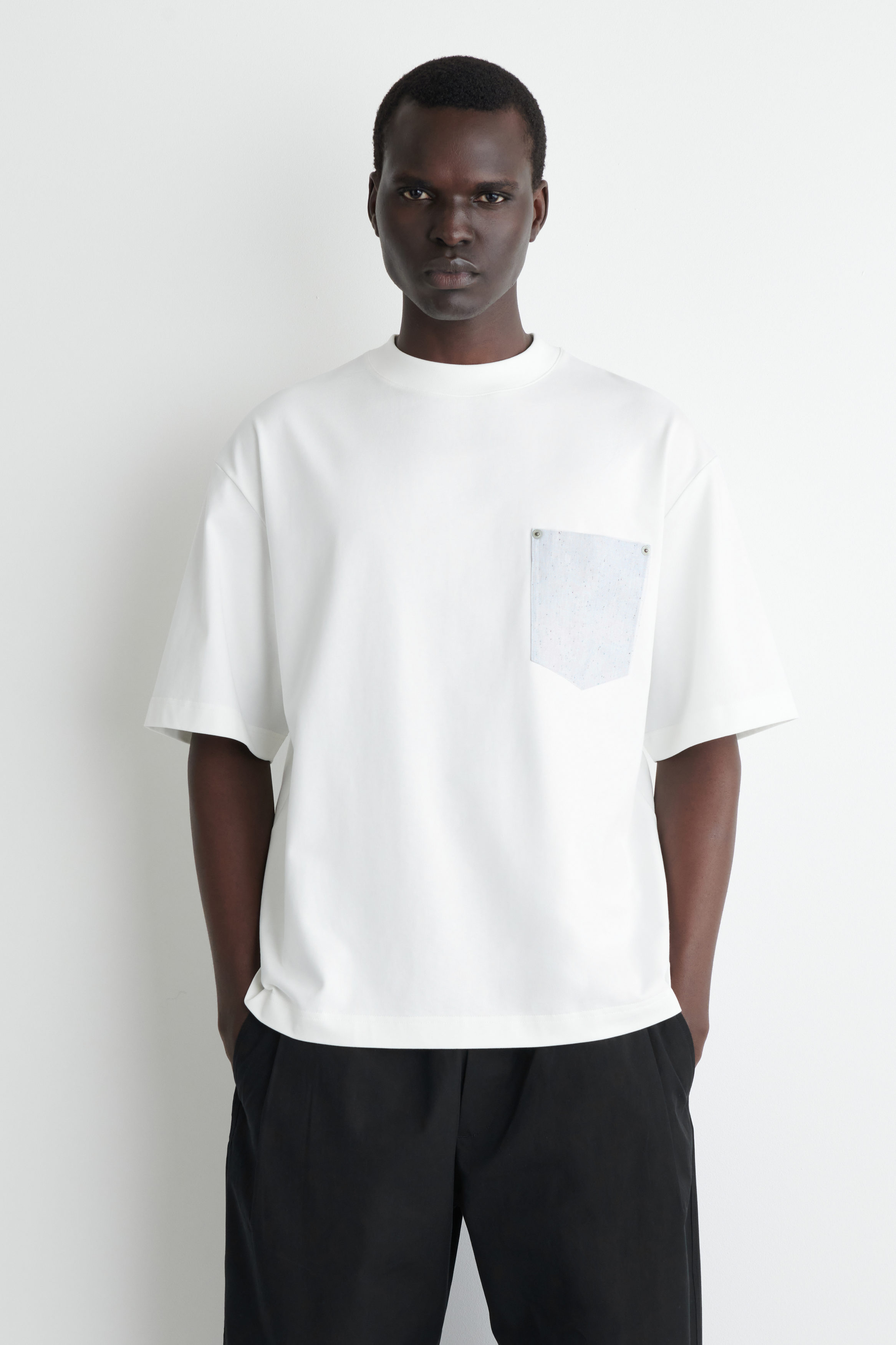 OVERSIZED WOVEN-POCKET T-SHIRT - WHITE | COS